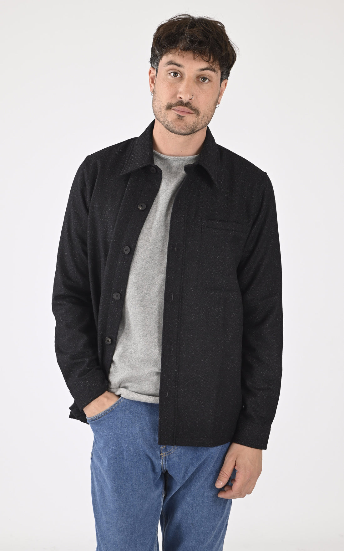 A &quot;BILL C046TI116&quot; Noir Maison Standards Chemise Homme opened photo