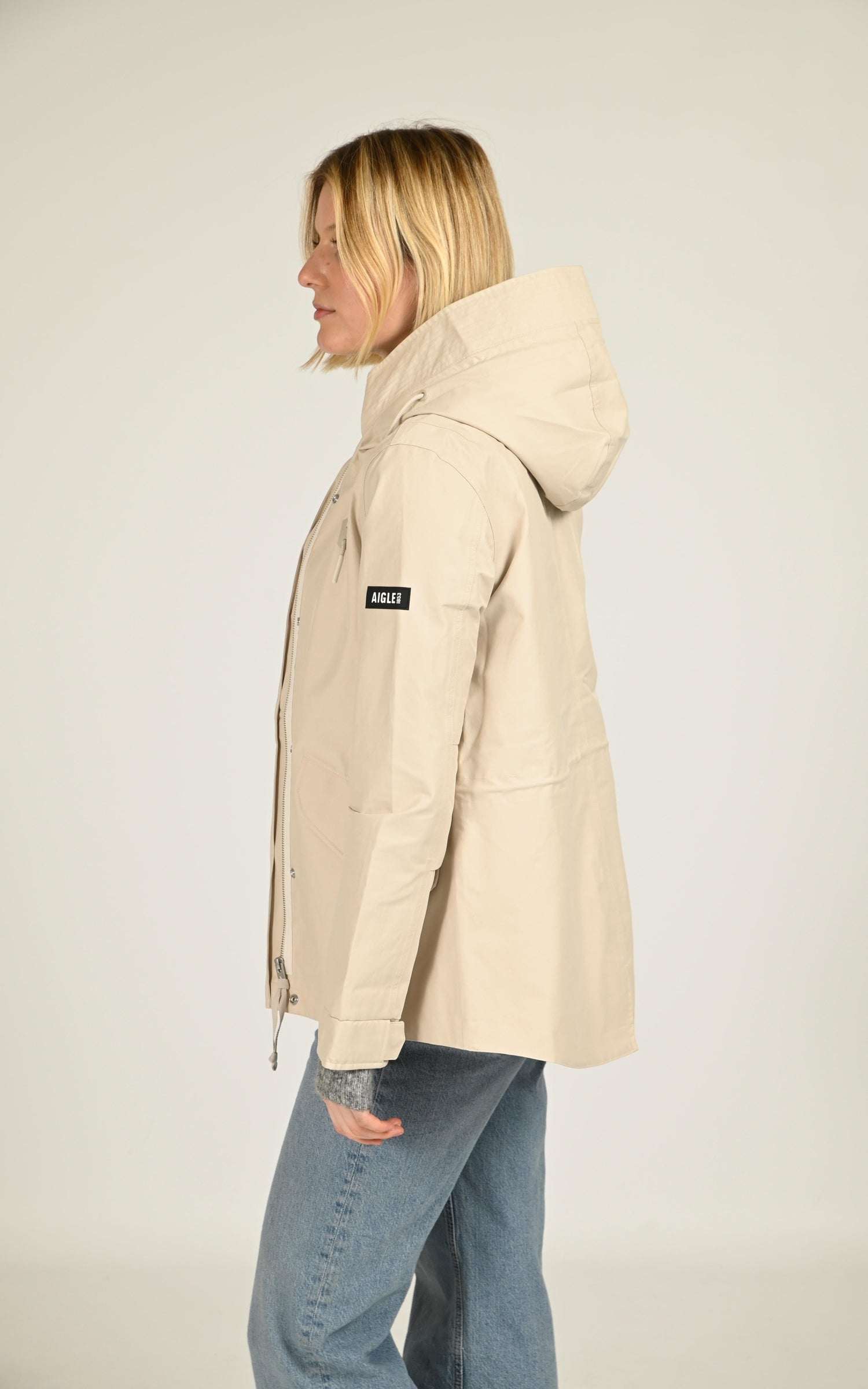 AIS26WOUT006 049892 4