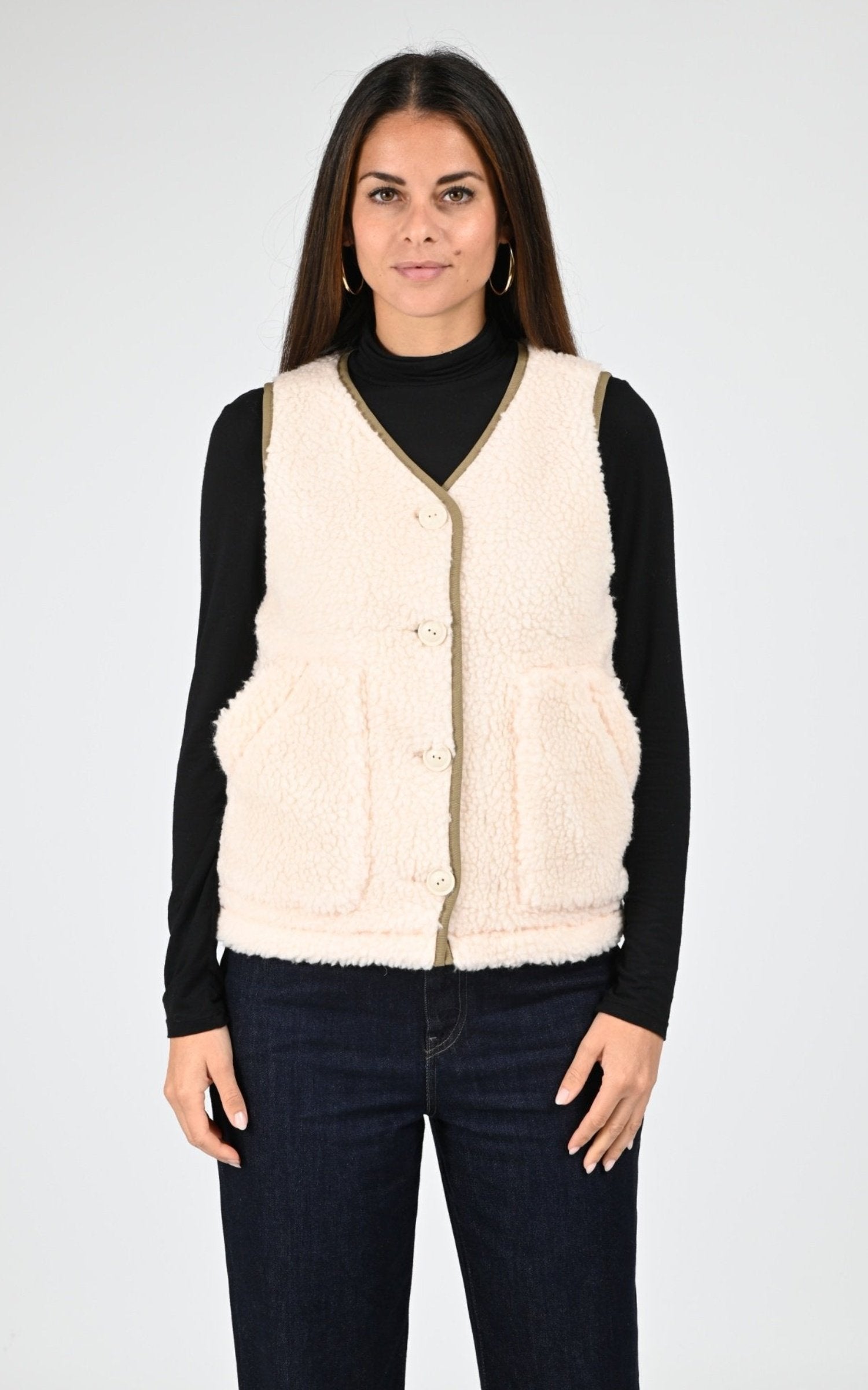 Gilet Textile Femme Aigle, modèle Aiw25wfle009 de couleur sable 1