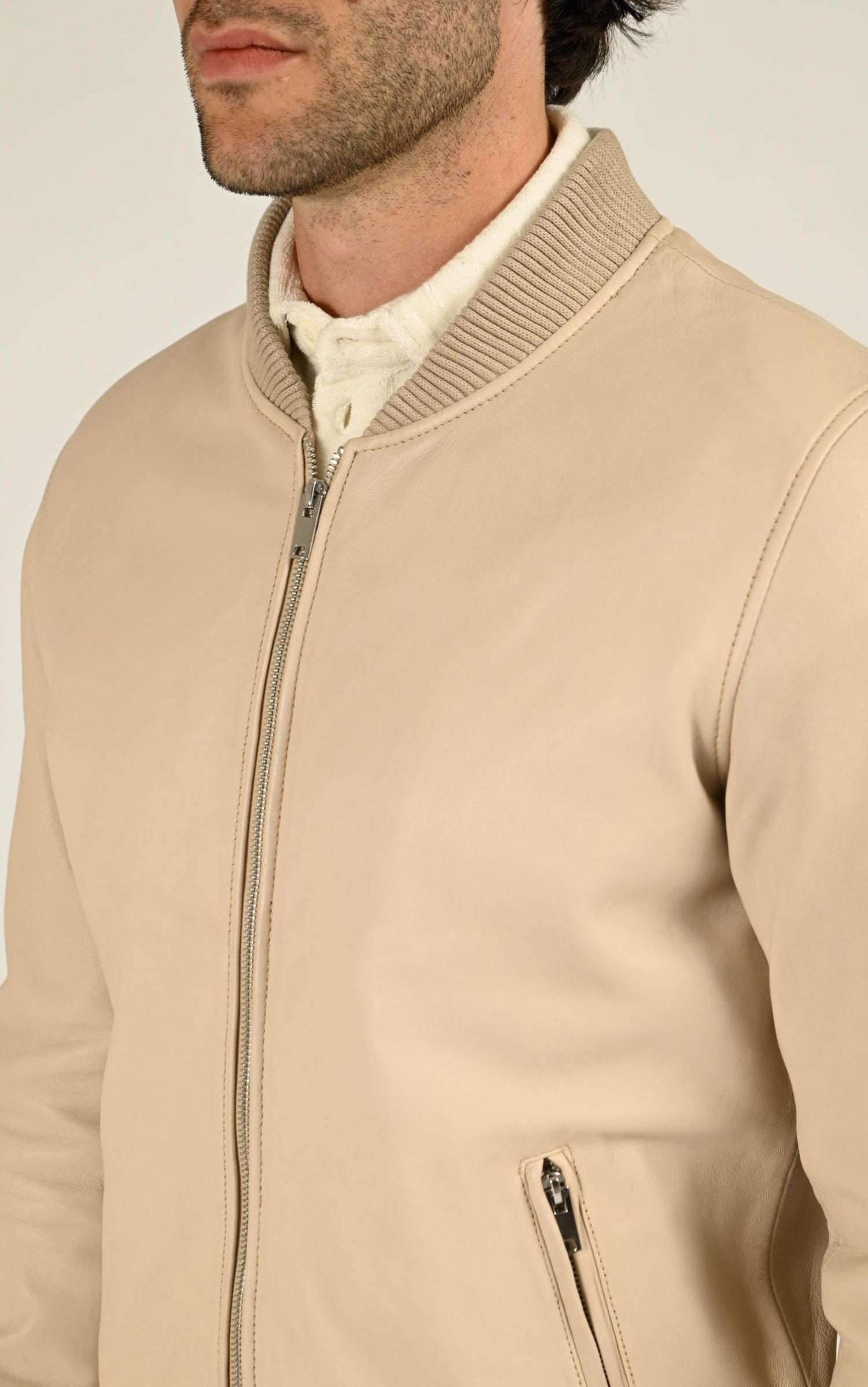 Blouson Cuir Homme Serge Pariente, modèle Bonbon de couleur beige 6