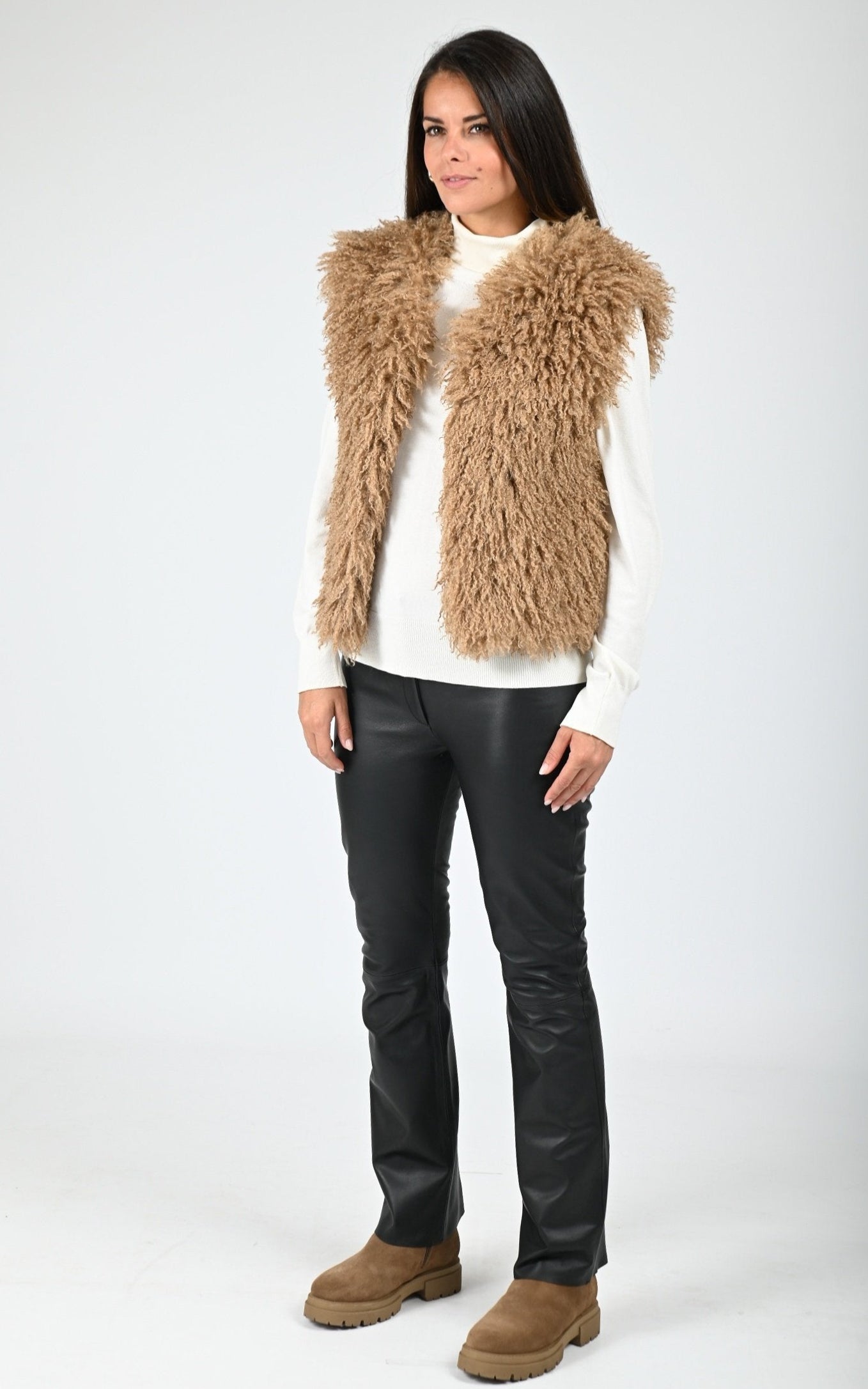 Gilet sans manche fausse fourrure camel
