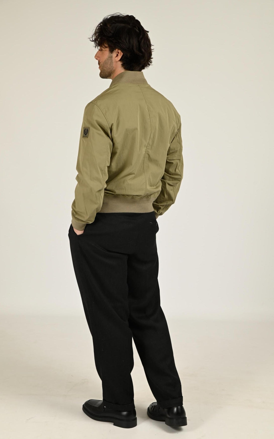 Blouson Textile Homme Belstaff, modèle Carrier 106107 de couleur fatigue green