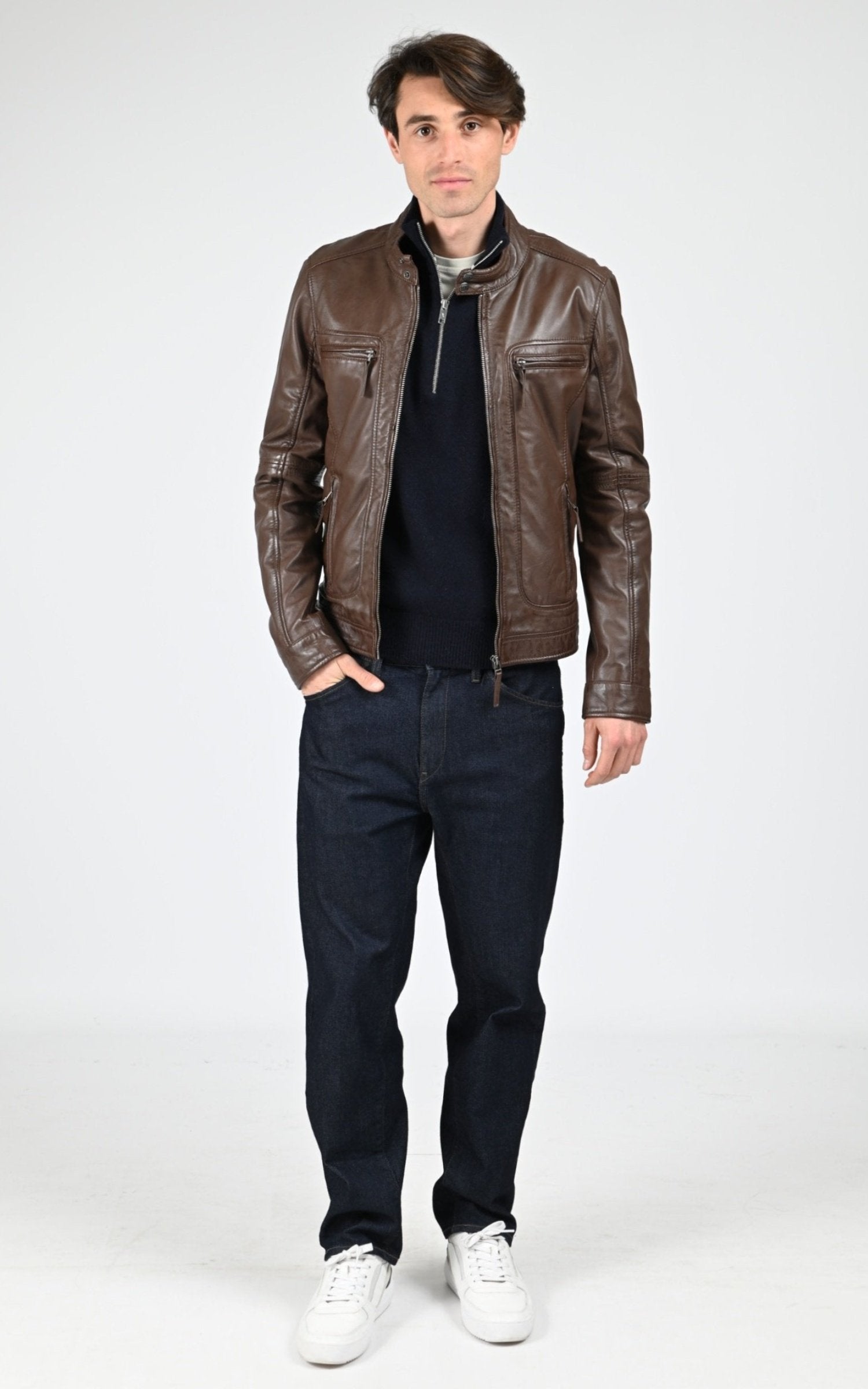 Blouson Cuir Homme Oakwood, modèle Casey 60901 de couleur marron 2