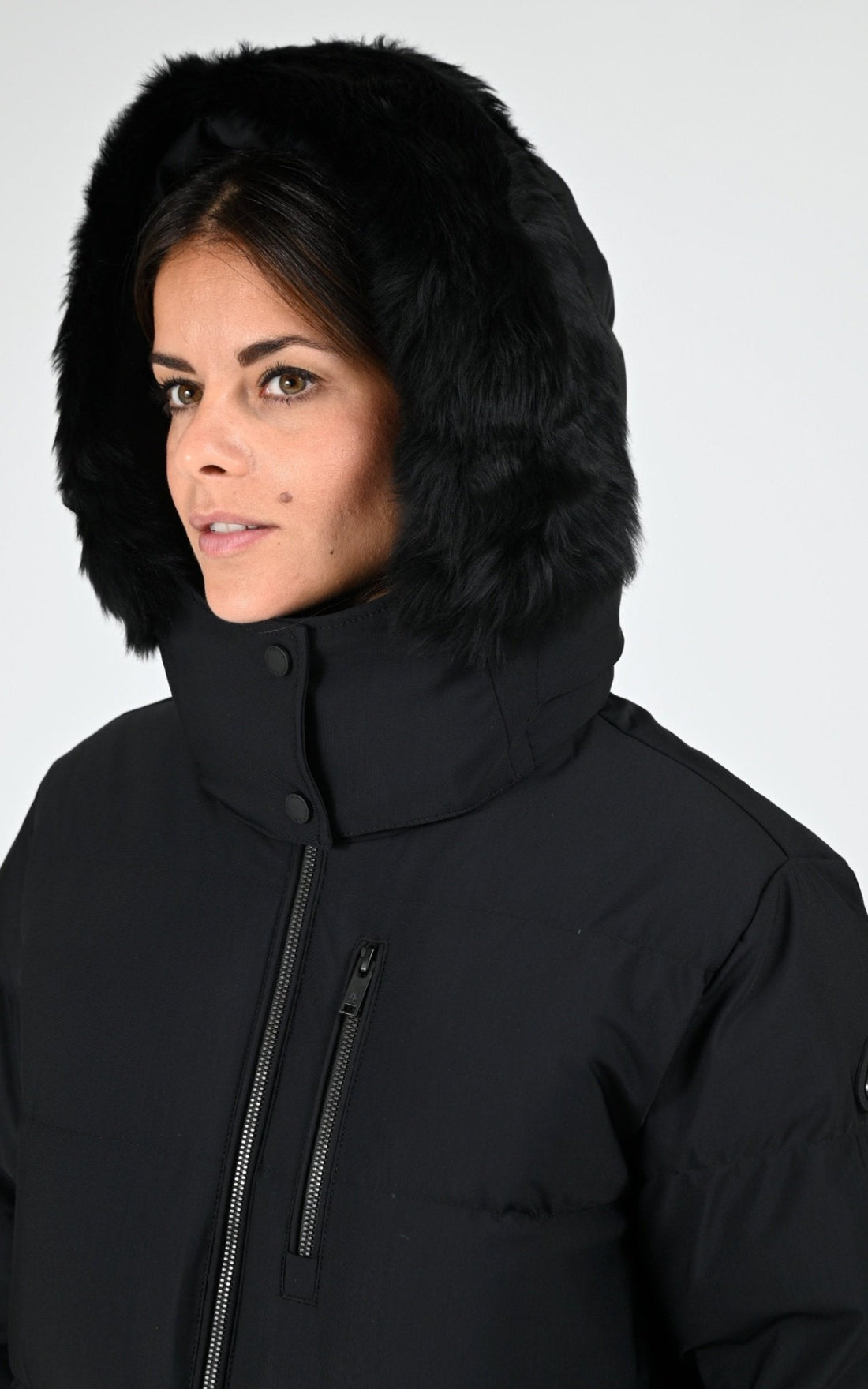 3/4 doudoune Textile Femme Moose Knuckles, modèle Chelia 3q m35lp280s de couleur black blk sh 305