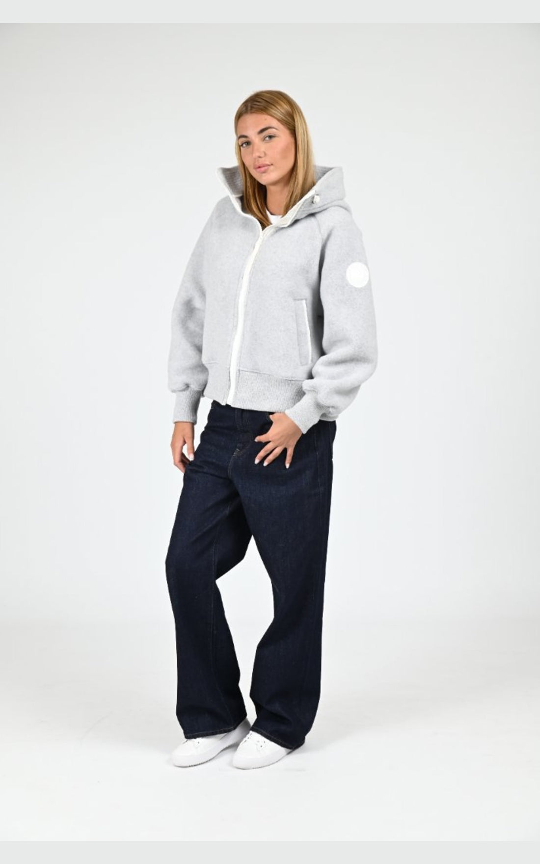 Blouson Textile Femme Canada Goose, modèle Chilliwack fleece 7102w de couleur silverbirch heather
