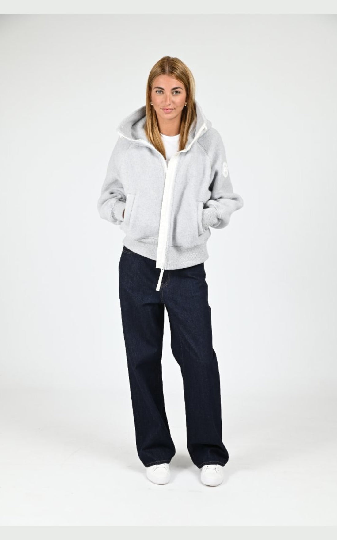 Blouson Textile Femme Canada Goose, modèle Chilliwack fleece 7102w de couleur silverbirch heather