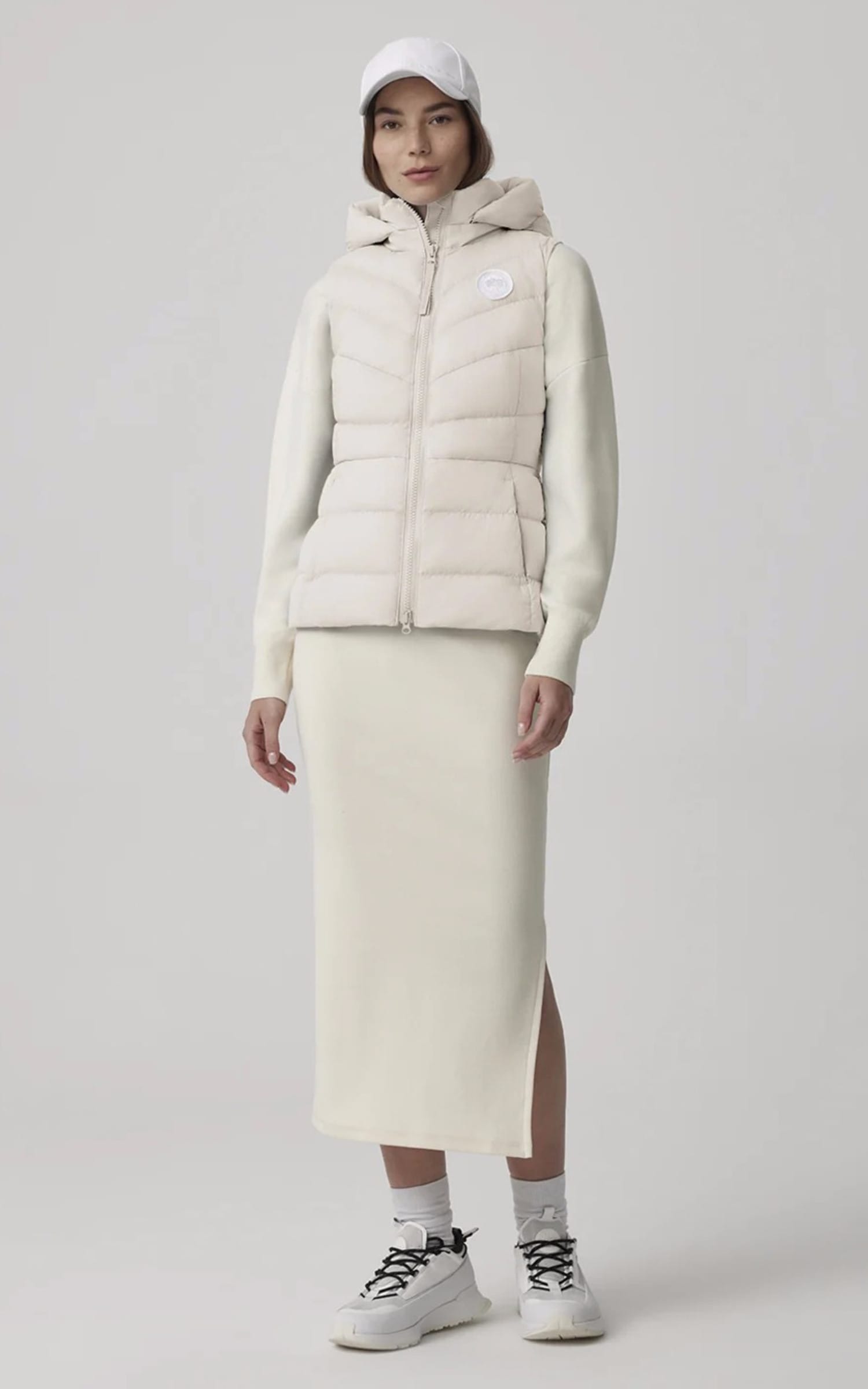 Gilet Textile Femme Canada goose, modèle Clair vest 2333ww de couleur blanc 2