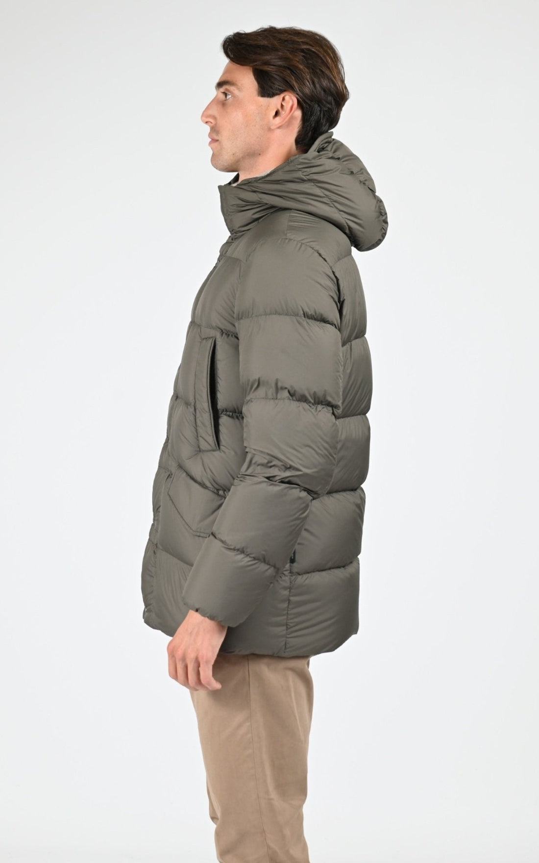 Ves  doudoune Textile Homme Woolrich, modèle Cloud davis ou2087 de couleur dark green