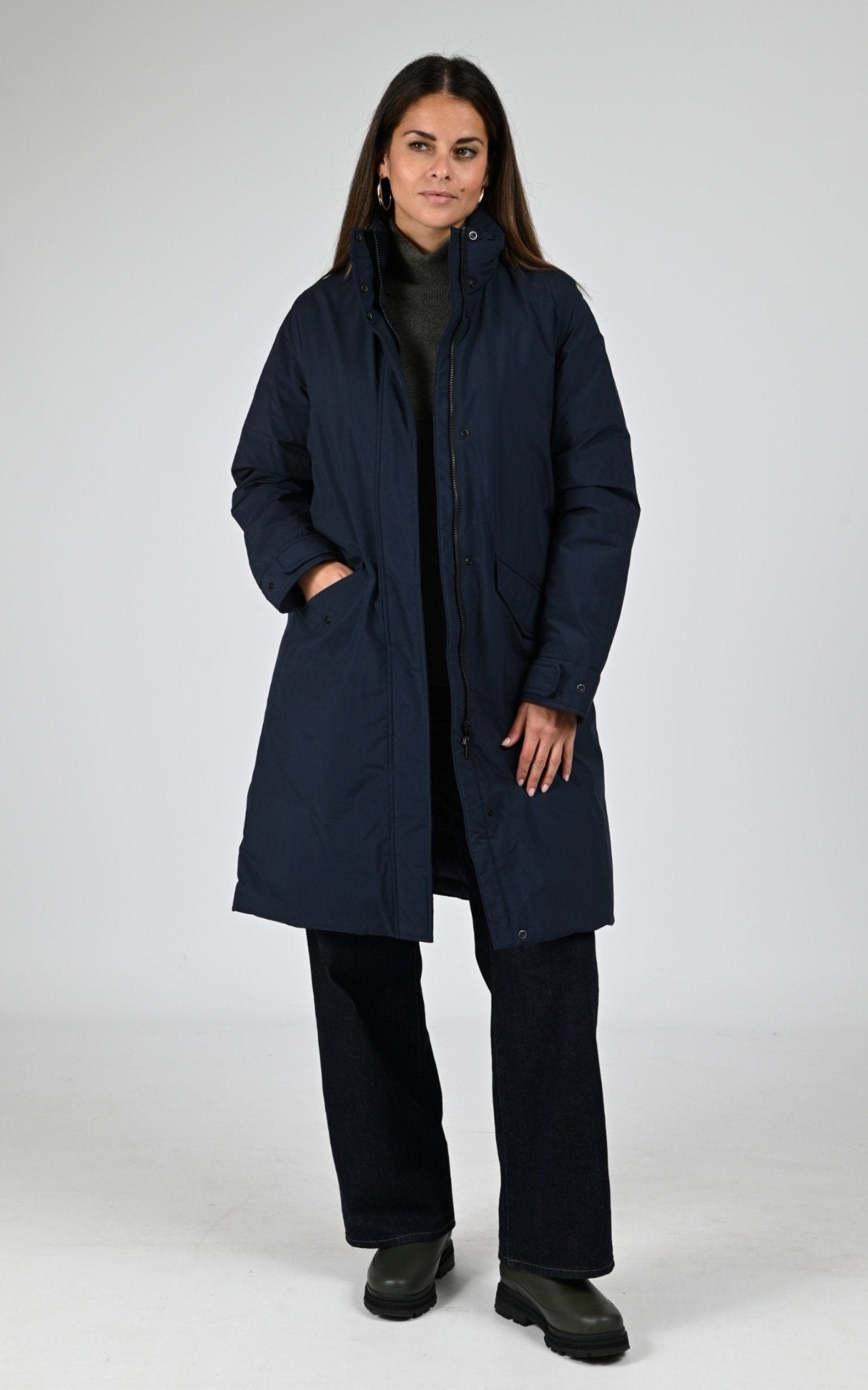 3/4 doudoune Textile Femme Woolrich, modèle Cloud lily ou2112 de couleur melton blue 2