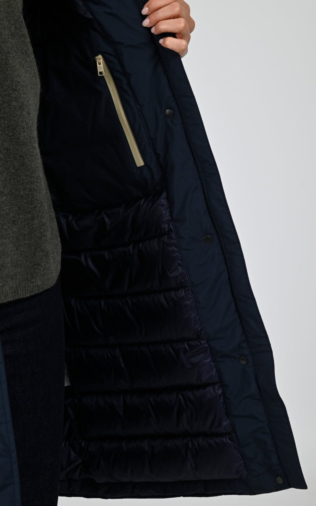 3/4 doudoune Textile Femme Woolrich, modèle Cloud lily ou2112 de couleur melton blue