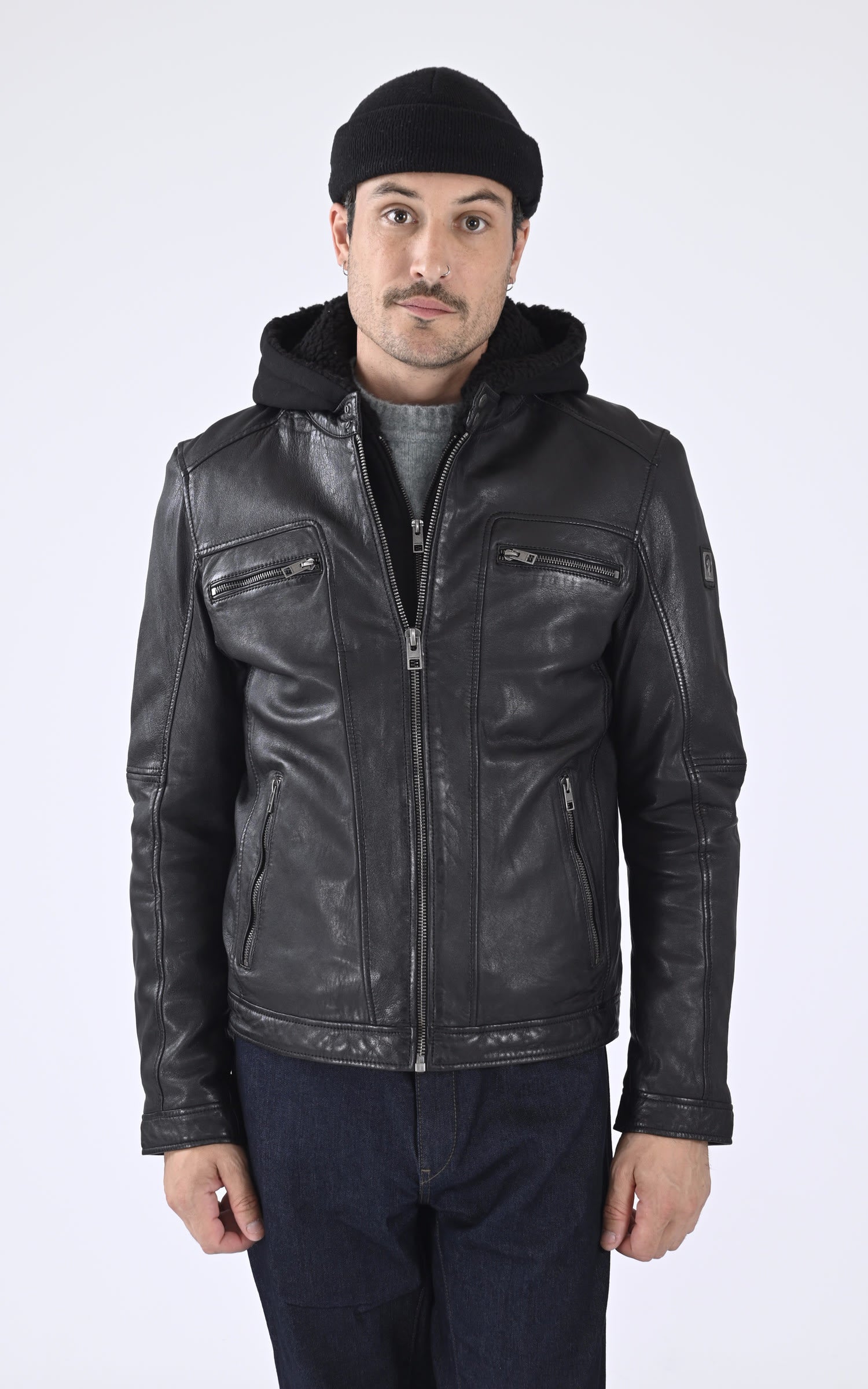 Blouson Cuir Homme Oakwood, modèle Drink 63036 de couleur noir