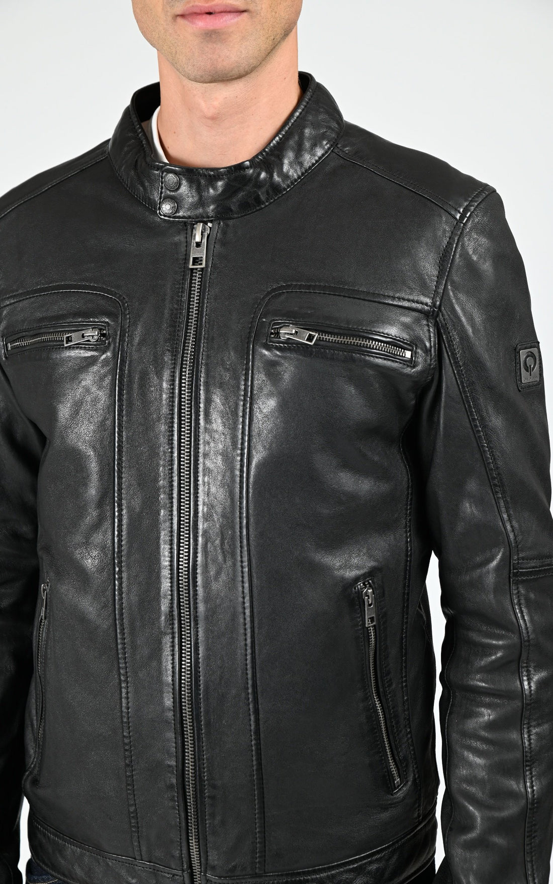 Blouson Cuir Homme Oakwood, modèle Drink 63036 de couleur noir