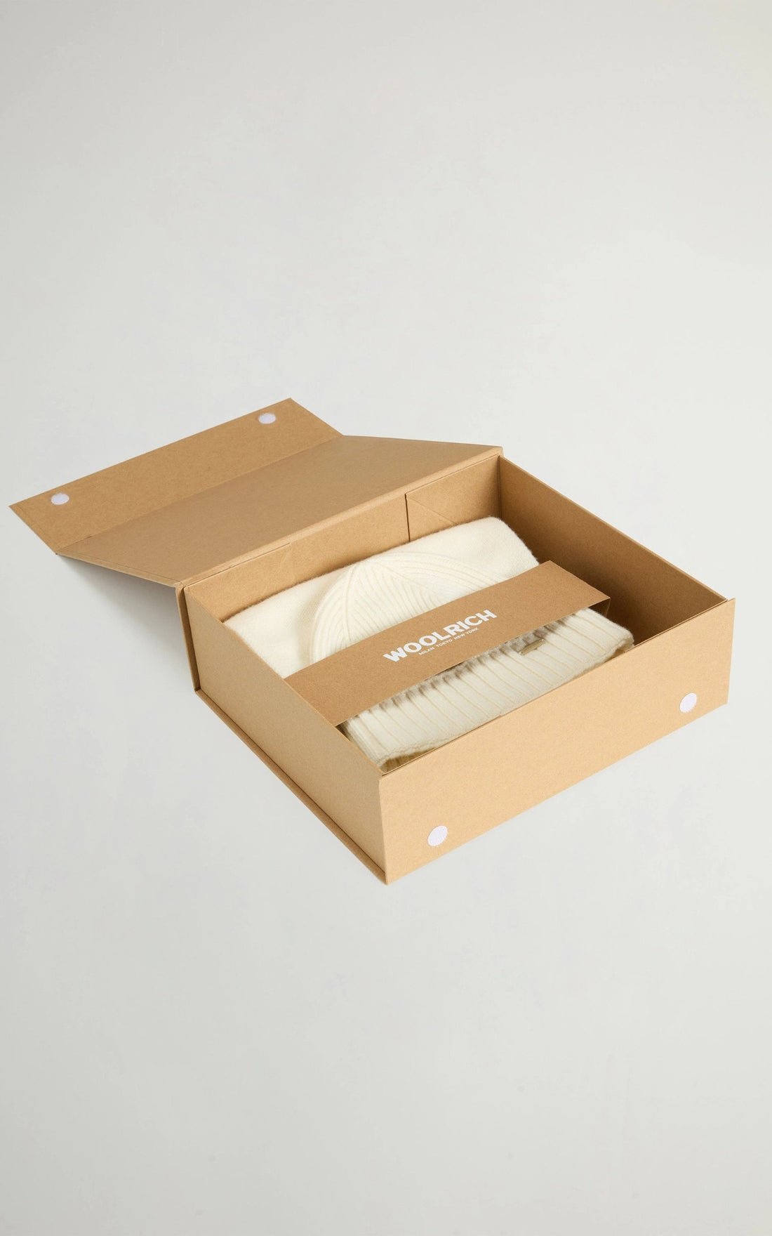 Echarpe Textile Femme Woolrich, modèle Gift box ac2029 de couleur blanc