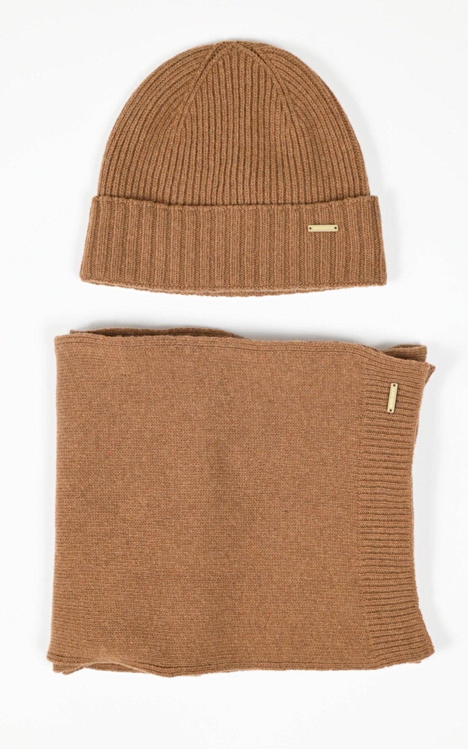 Echarpe Textile Femme Woolrich, modèle Gift box ac2029 de couleur cognac / fauve