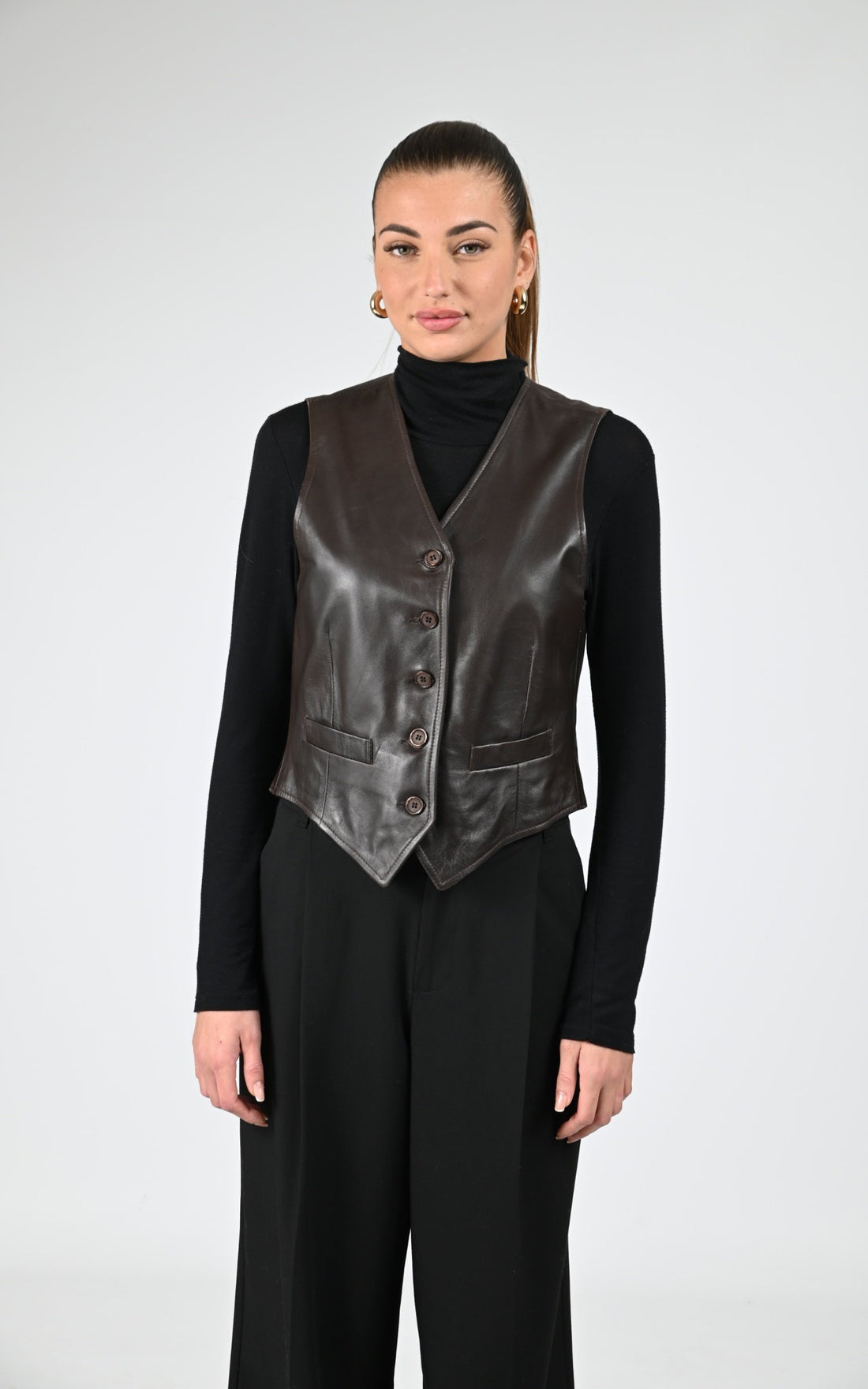 A &quot;Gilet&quot; Marron La Canadienne Gilet Femme closed photo