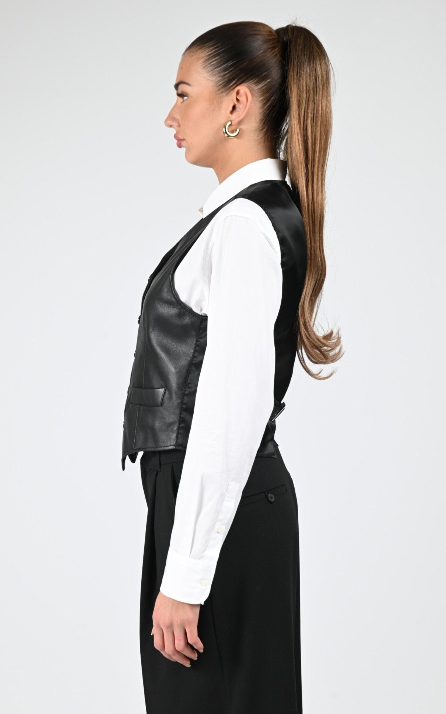 Gilet Cuir Femme La Canadienne, modèle Gilet de couleur marron 3