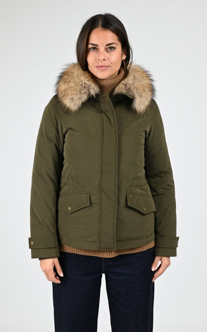 Ves  doudoune Textile Femme Woolrich, modèle Grace fur  jkt ou2043 de couleur dark green