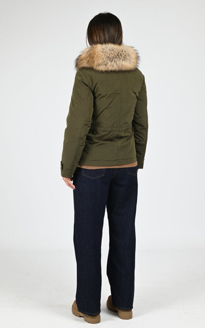 Ves  doudoune Textile Femme Woolrich, modèle Grace fur  jkt ou2043 de couleur dark green
