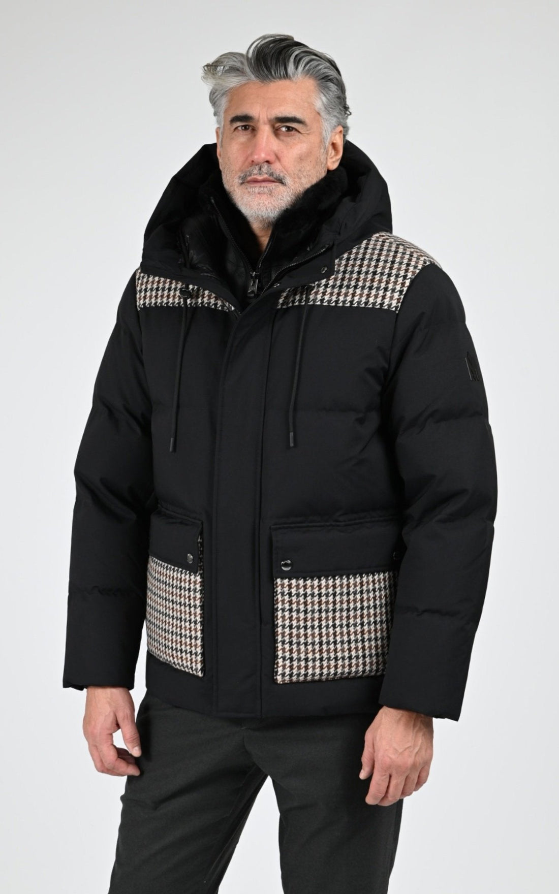 Ves doudoune Textile Homme Mackage, modèle Graydon de couleur black - earth