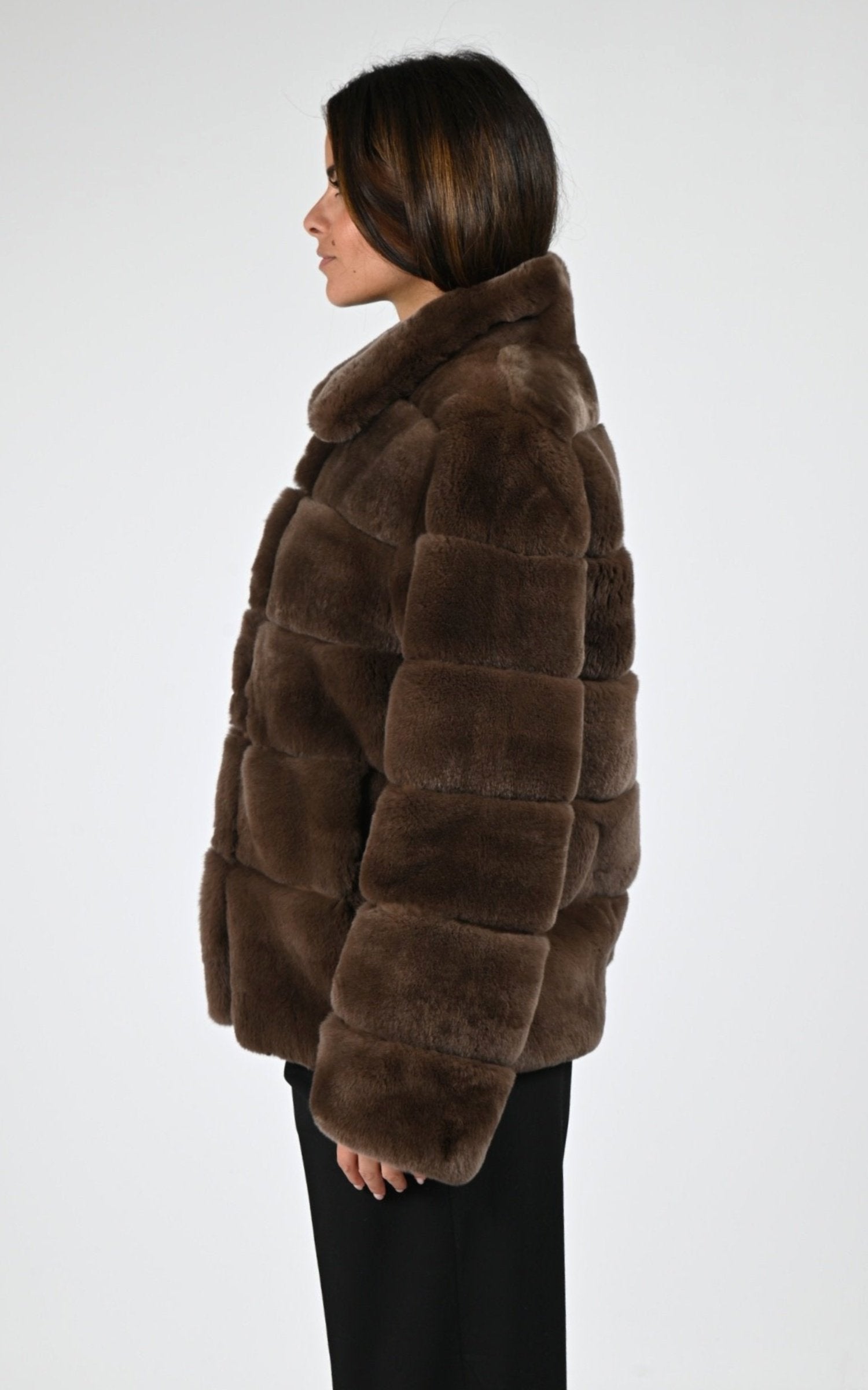 3/4 Fourrure Femme Levinsky, modèle Hanon 65 de couleur caffe latte 24 3