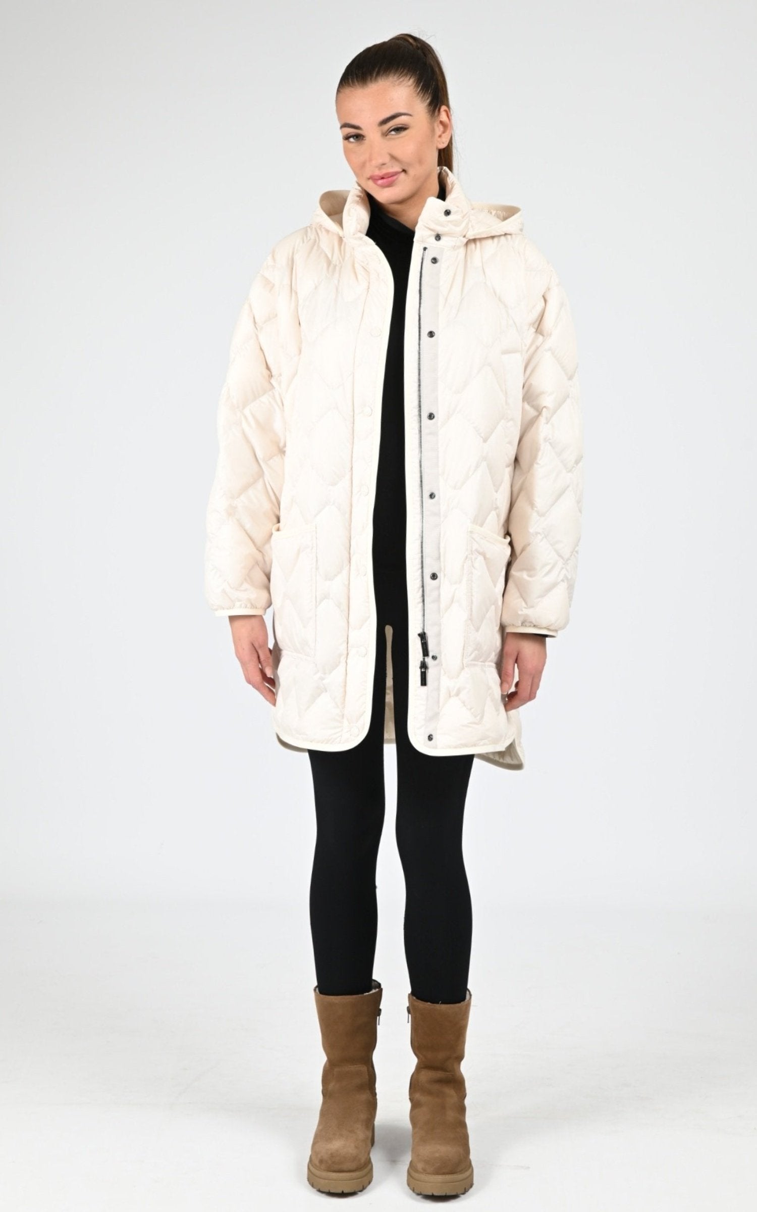 Cape Textile Femme Woolrich, modèle Heritage ou2120 de couleur milky cream