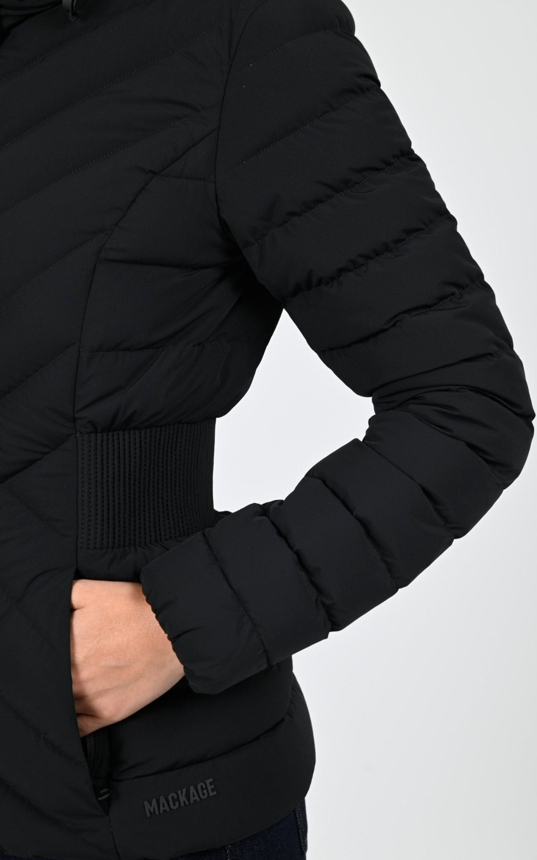 Ves doudoune Textile Femme Mackage, modèle Idalee de couleur black