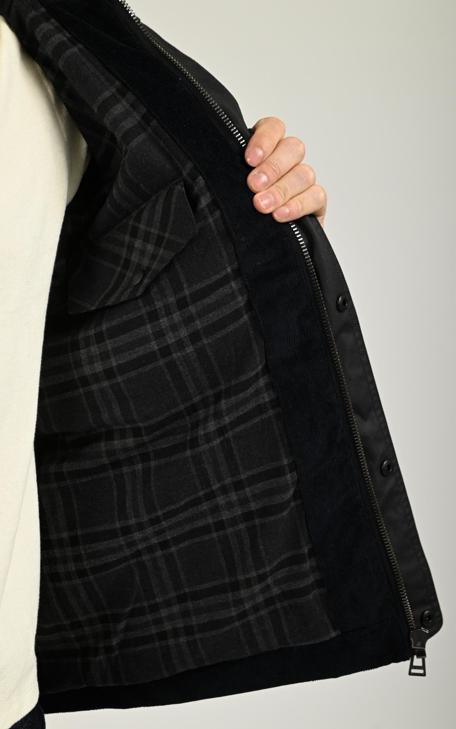 Veste Textile Homme Belstaff, modèle Incline 105810 de couleur dark navy