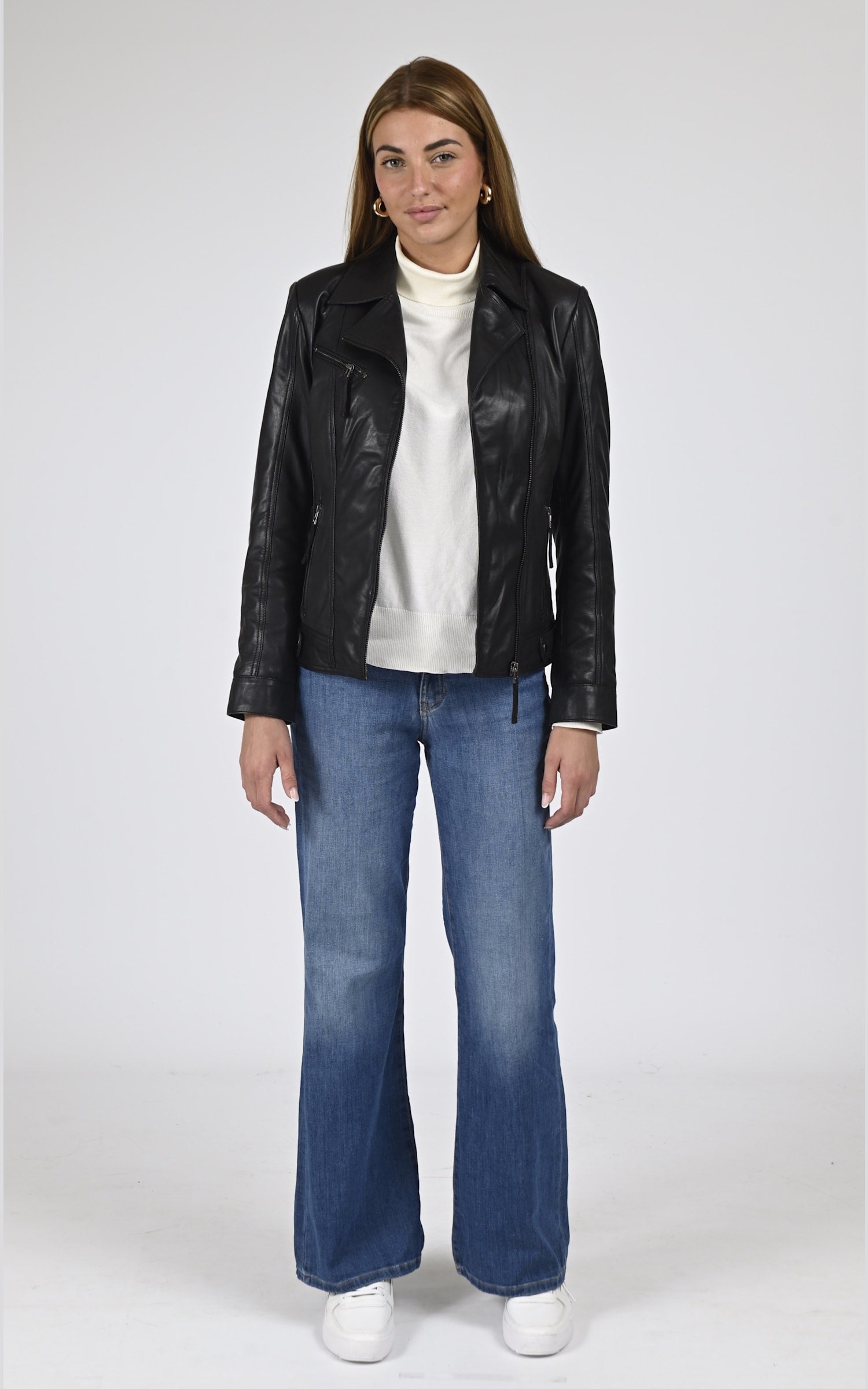 Blouson Cuir Femme La canadienne, modèle Janni de couleur noir 3