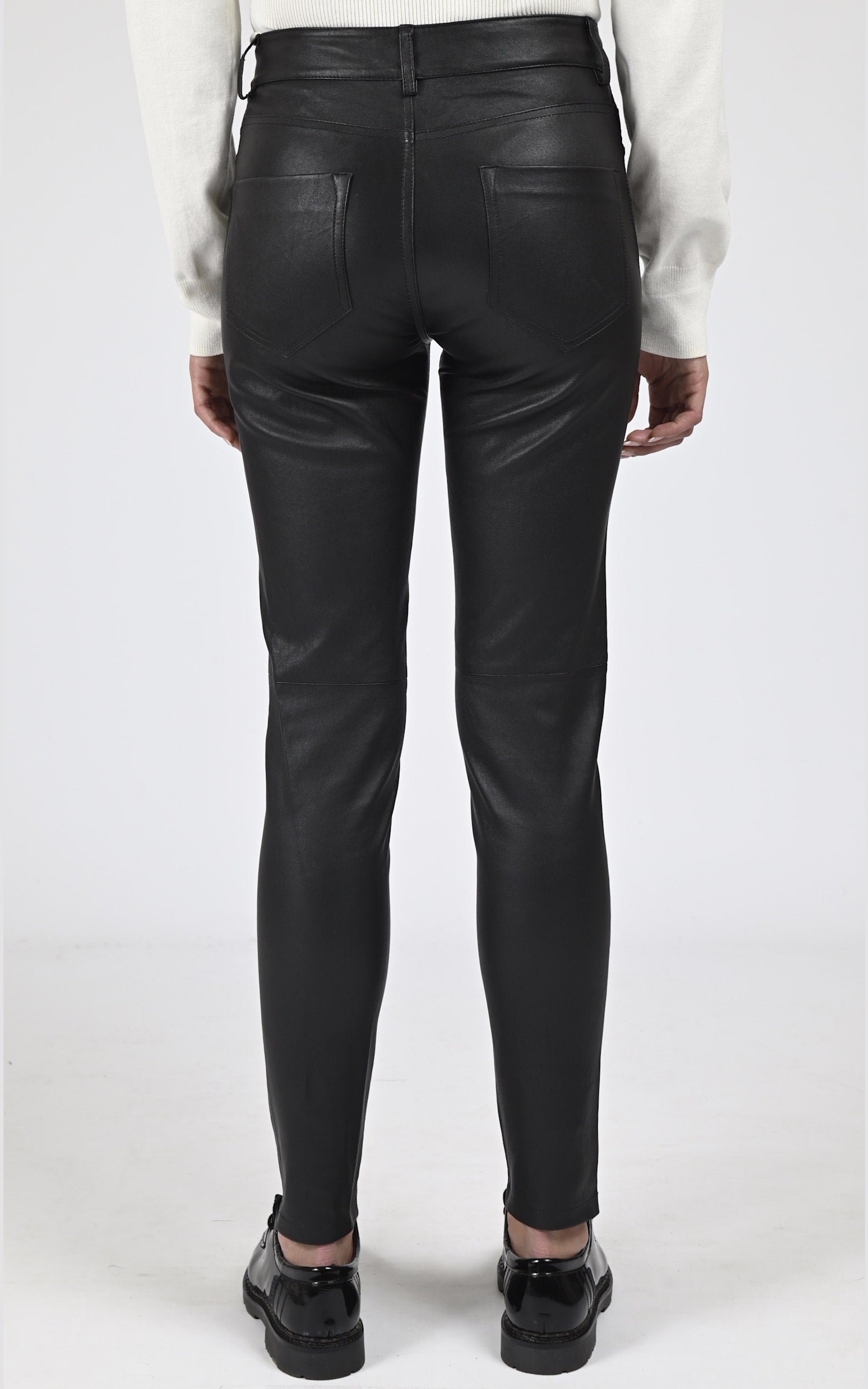 Pantalon Cuir Femme Rose garden, modèle Jiny 102086 de couleur noir 4