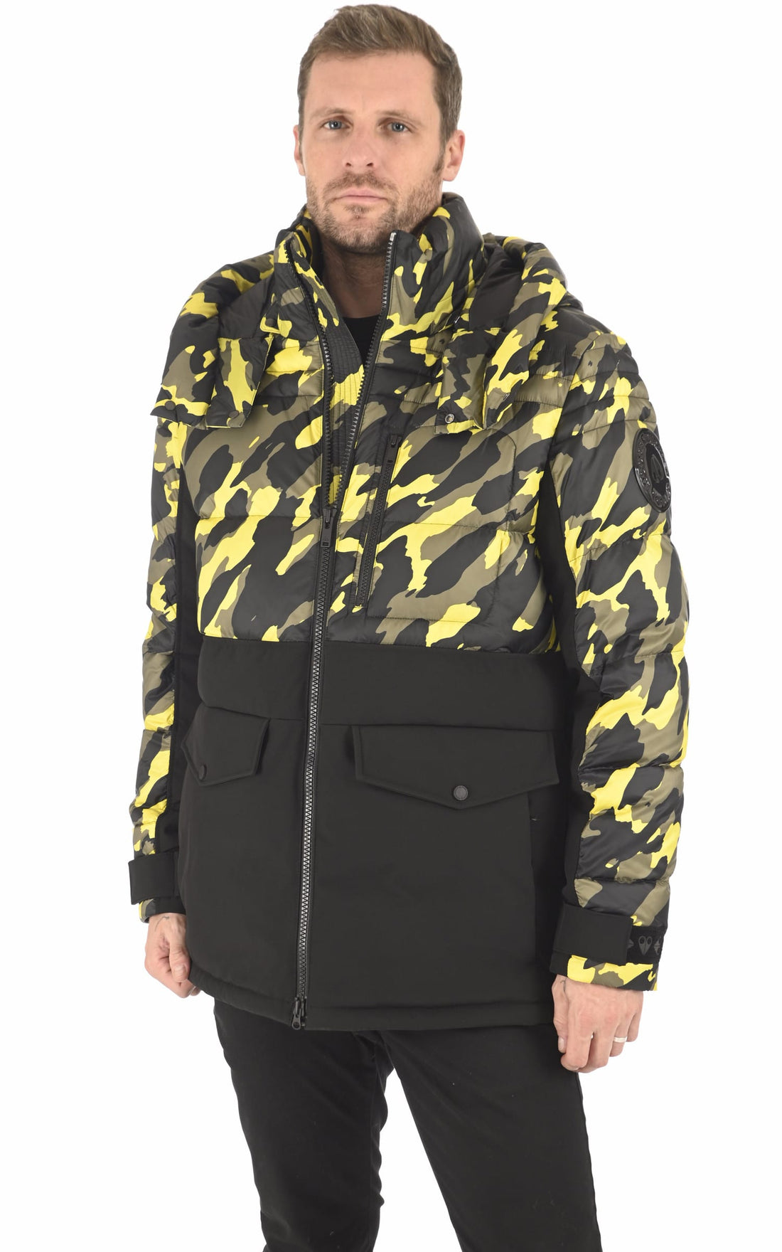 Ves doudoune Textile Homme Moose knuckles, modèle M32mj139h de couleur jaune