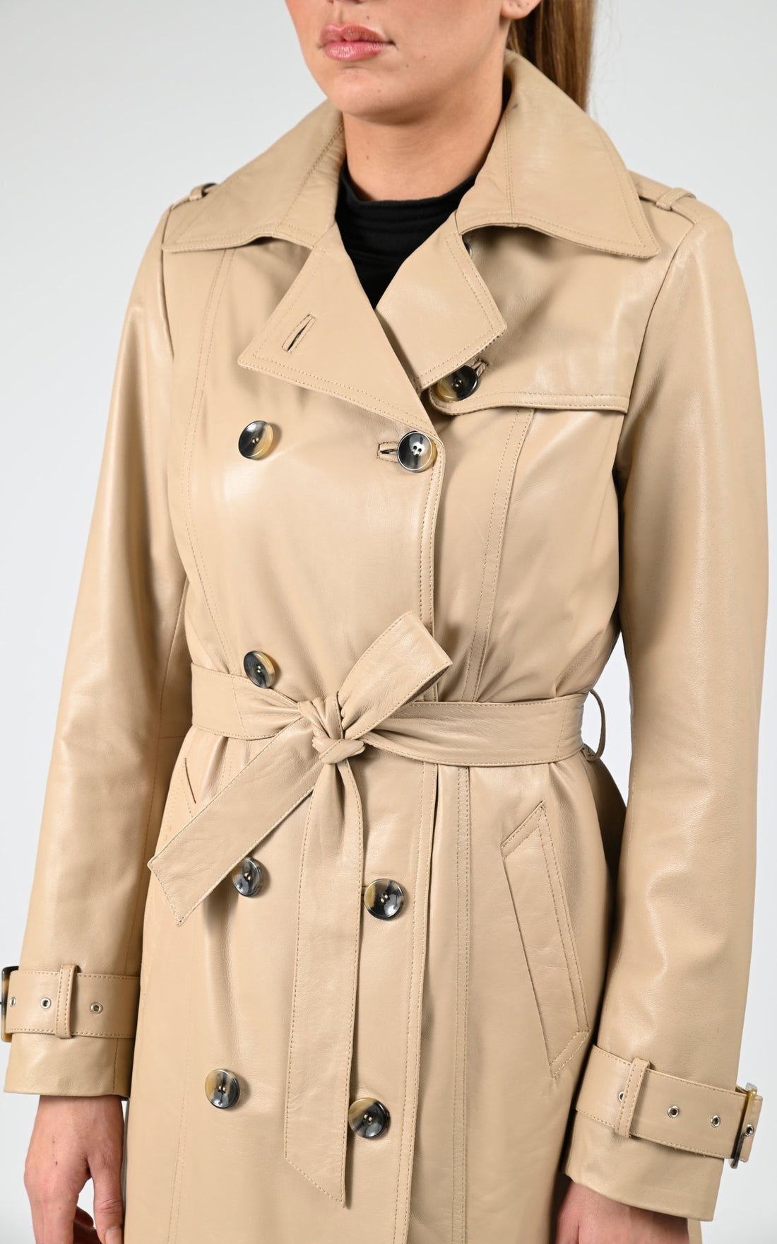 A &quot;MARGOT&quot; Beige La Canadienne 7/8 Femme closed photo