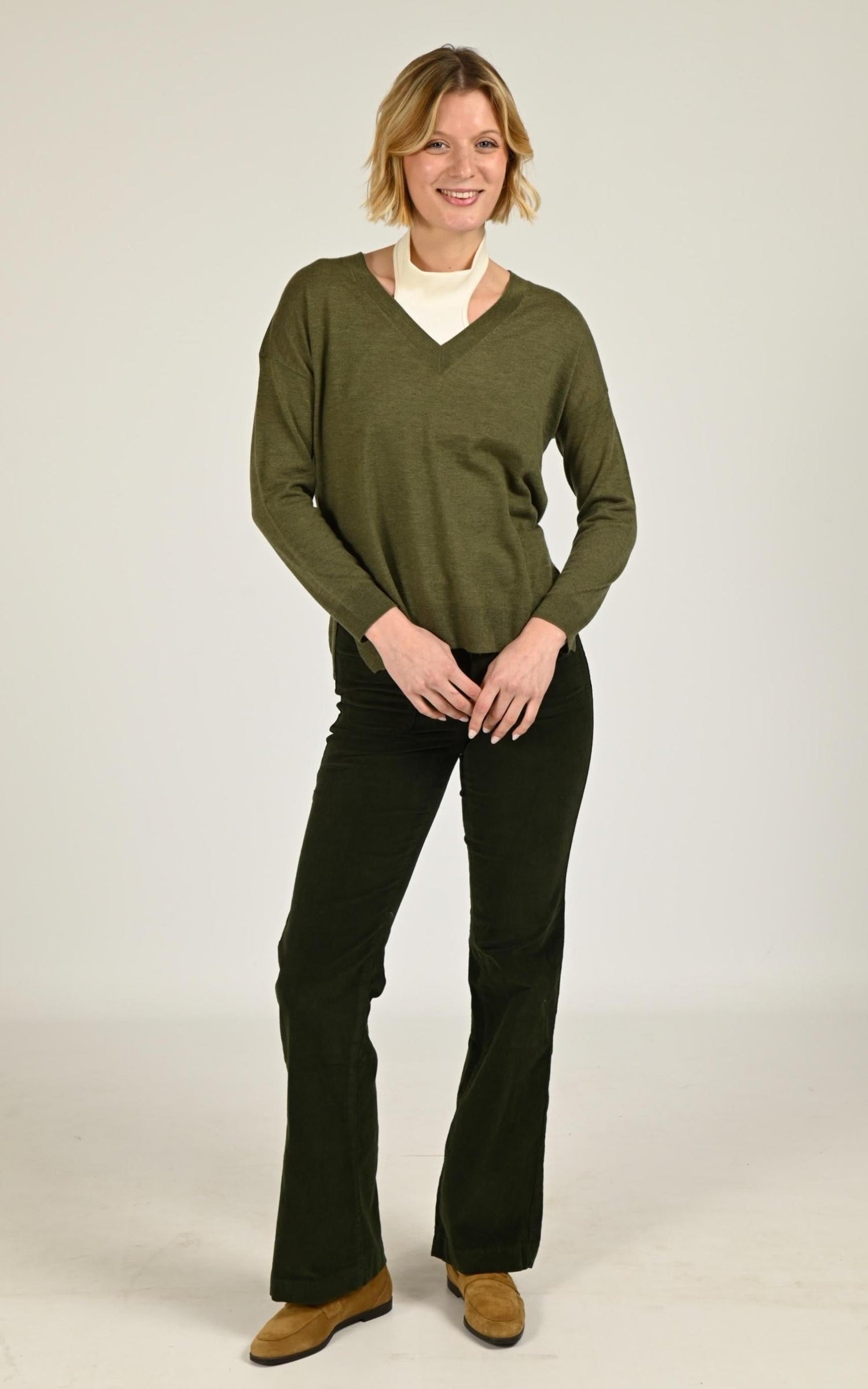 Pull Textile Femme La Petite Etoile, modèle Melya de couleur kaki mousse 2