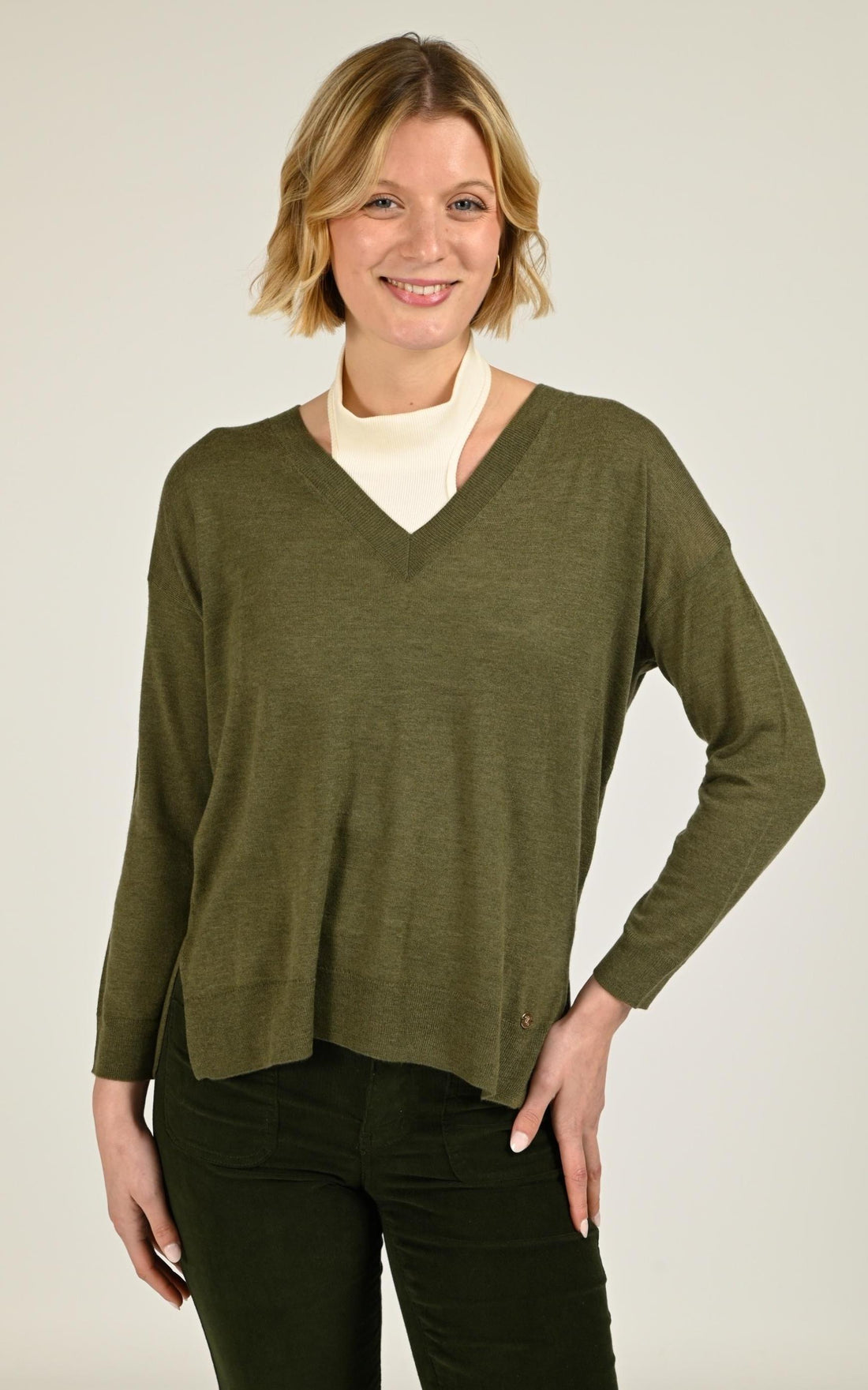 Pull Textile Femme La Petite Etoile, modèle Melya de couleur kaki mousse