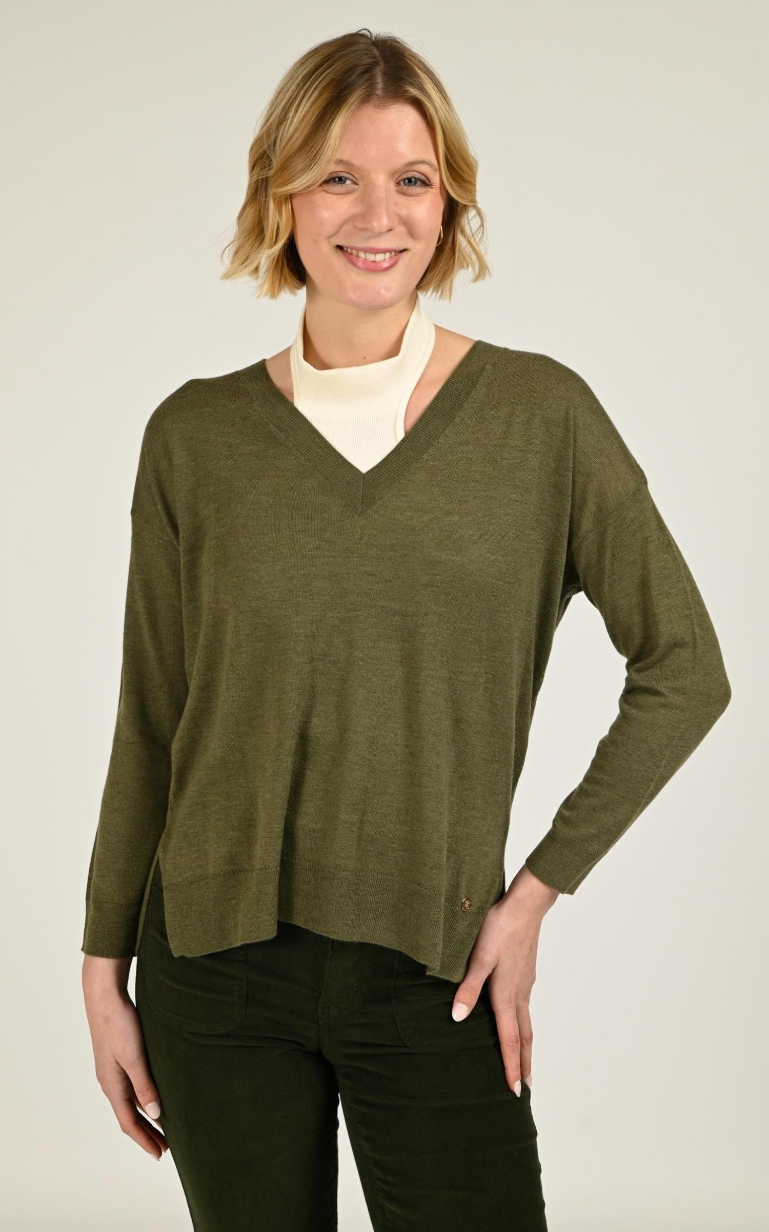 Pull Textile Femme La Petite Etoile, modèle Melya de couleur kaki mousse 1