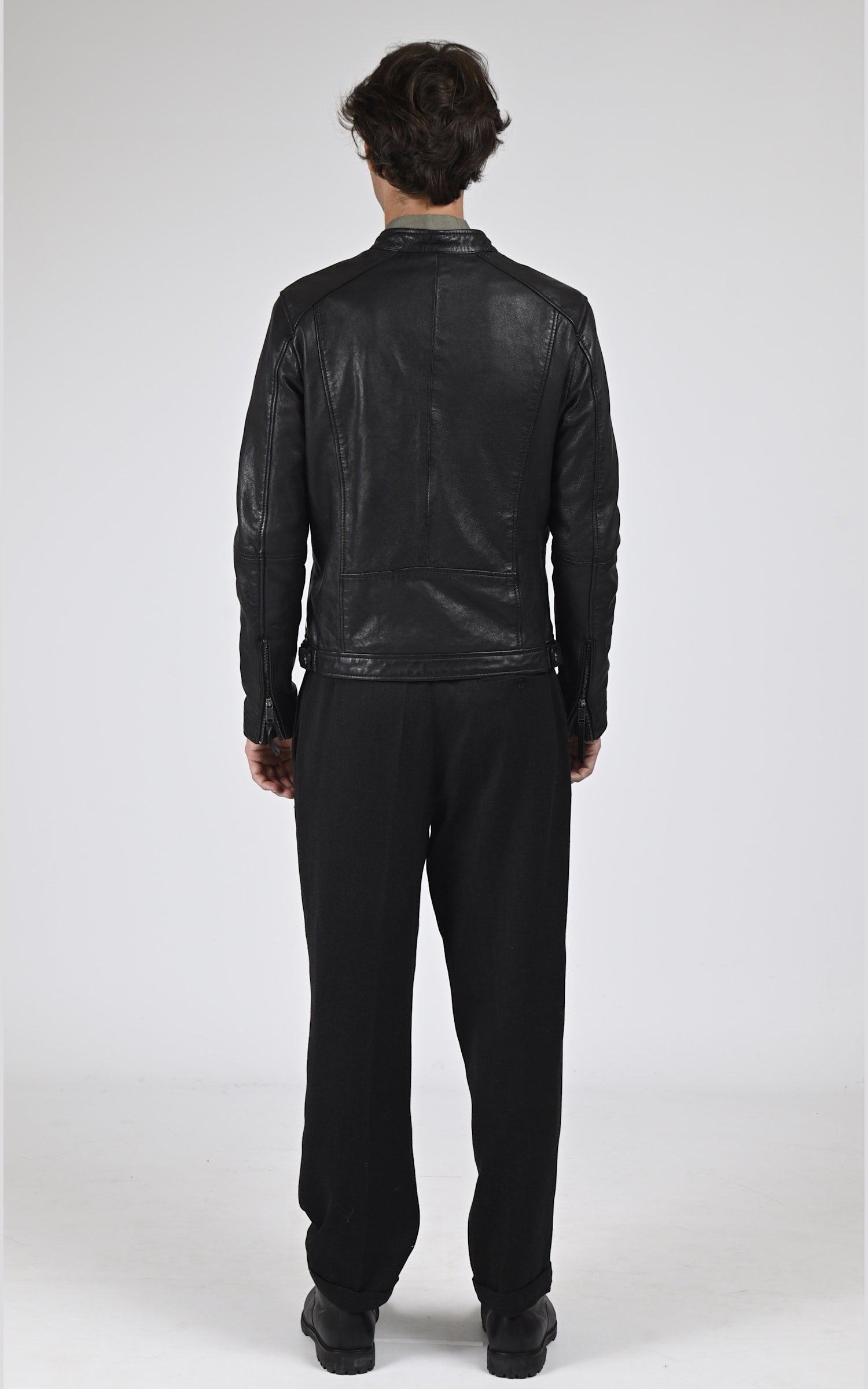 Blouson Cuir Homme La canadienne, modèle Mumbai de couleur noir