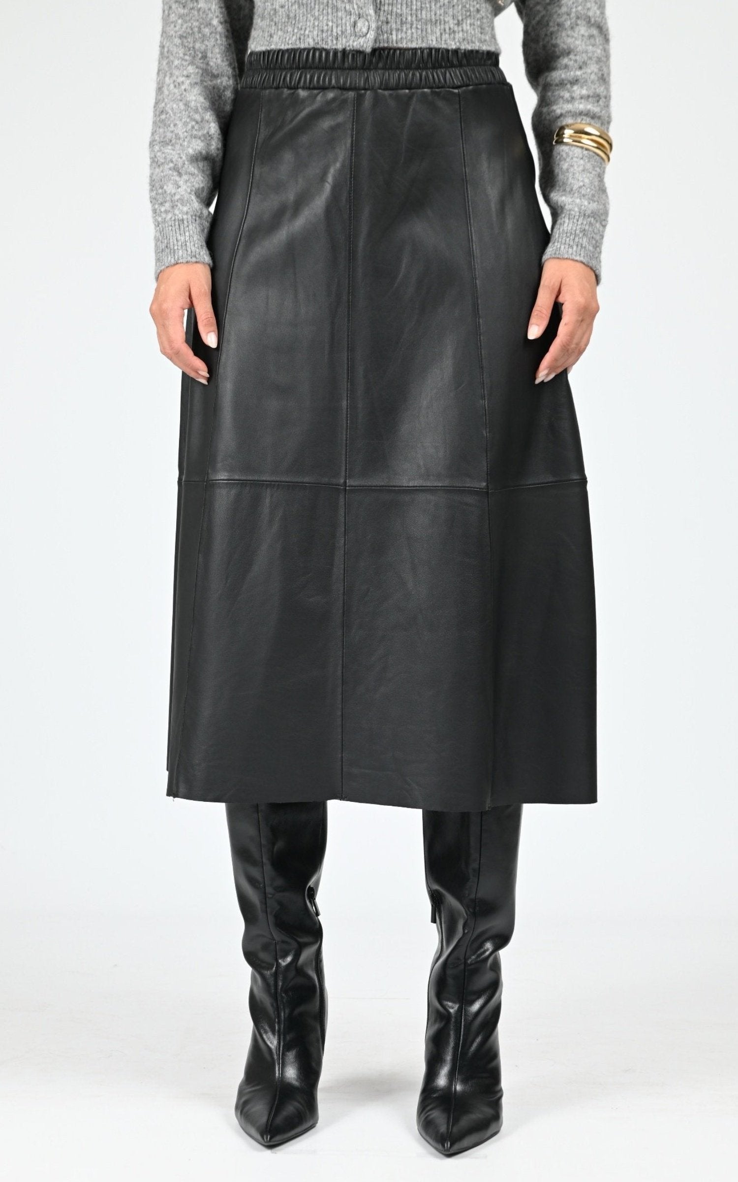 Jupe Cuir Femme Oakwood, modèle Nahee 65102 de couleur black 501 1