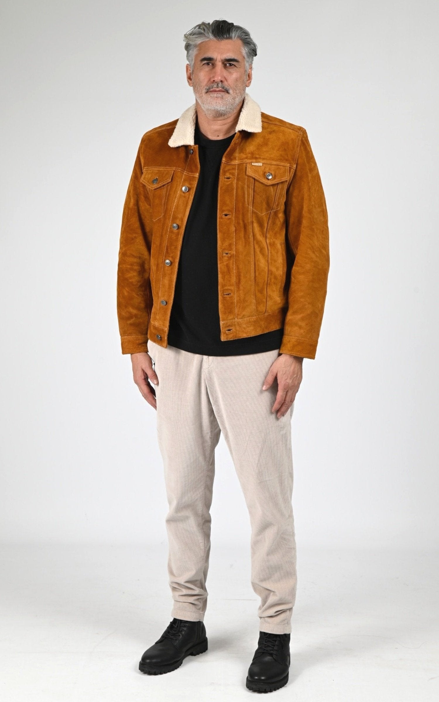 Blouson Cuir Homme Iron And Resin, modèle Open road buff 103857 de couleur cognac 2