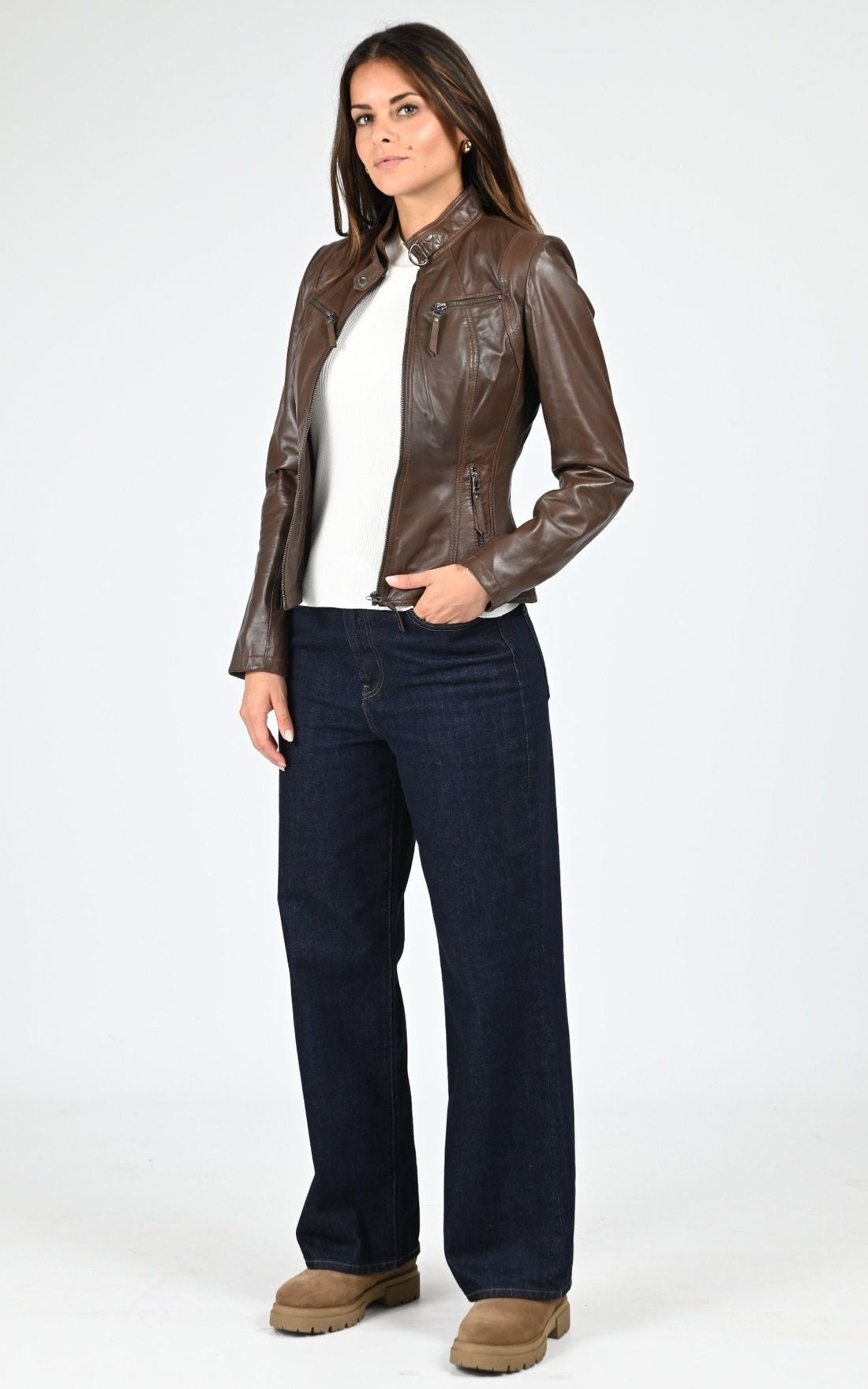 A &quot;P1401&quot; Marron Clair La Canadienne Blouson Femme closed photo