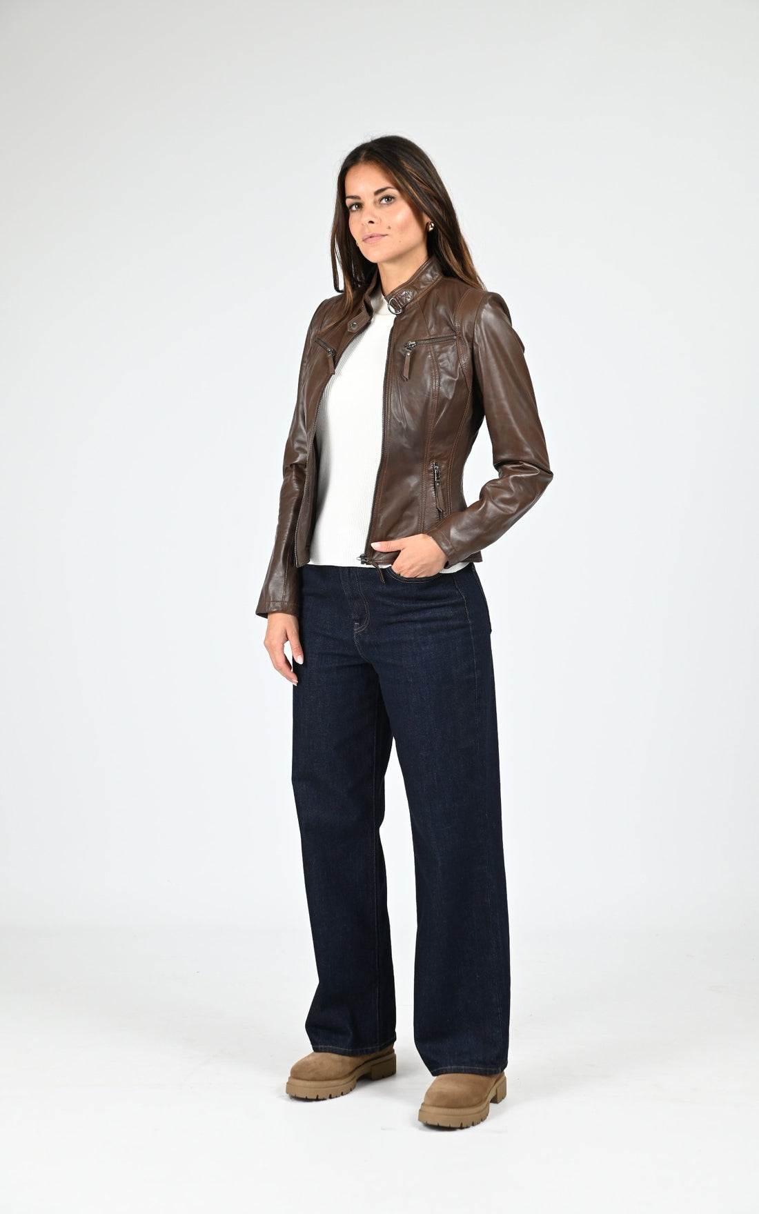 A &quot;P1401&quot; Marron Clair La Canadienne Blouson Femme closed photo