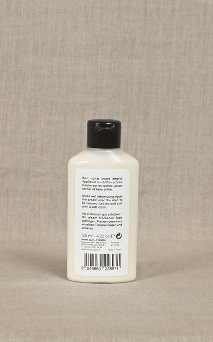Lait nettoyant &amp; nourrissant pour le cuir