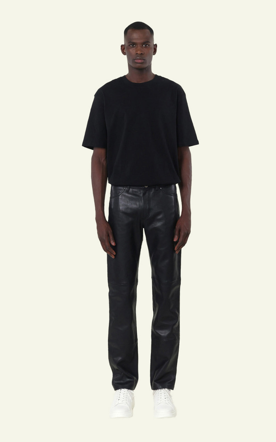 Pantalon ajusté cuir sexy man noir