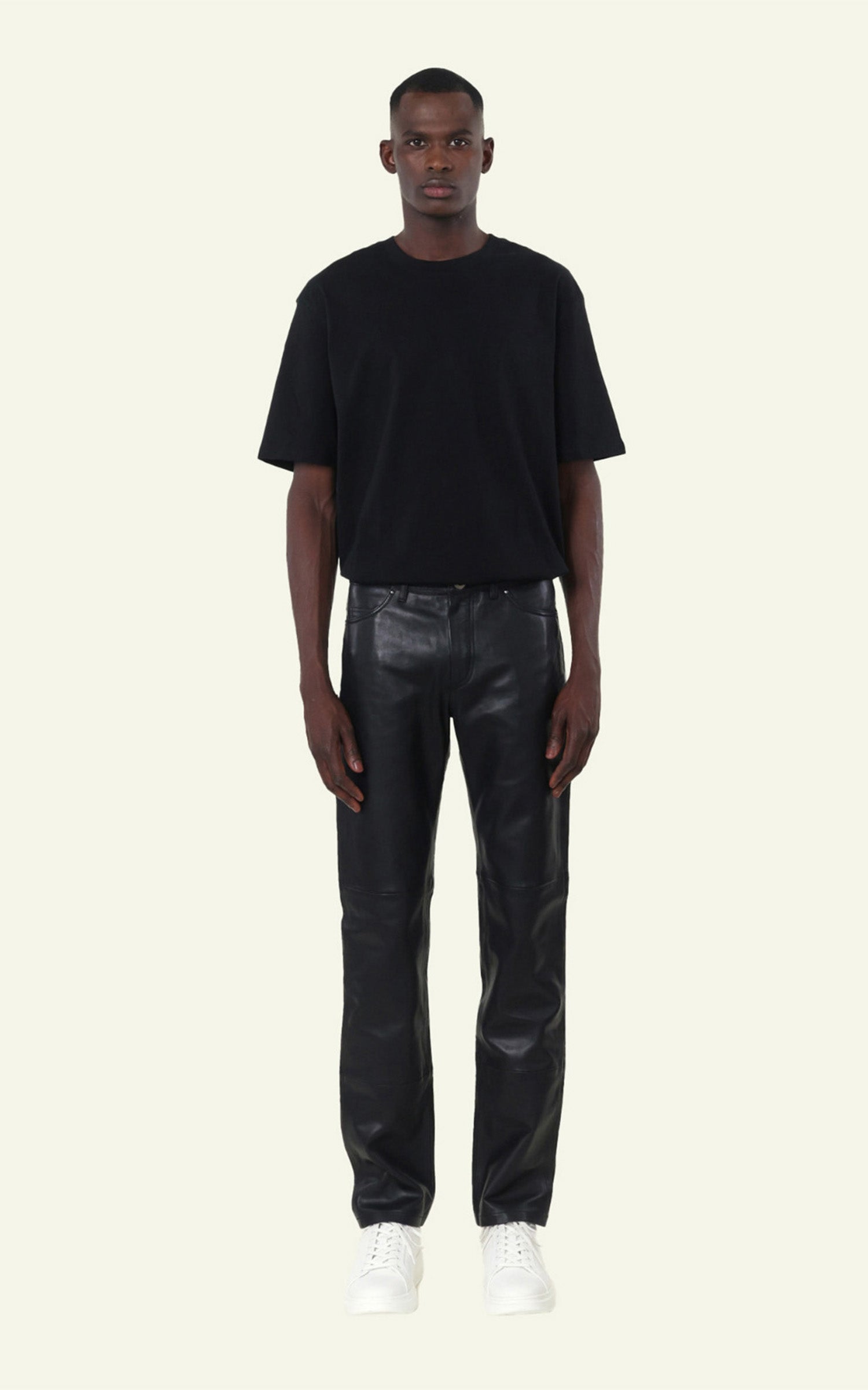 Pantalon ajusté cuir sexy man noir 1