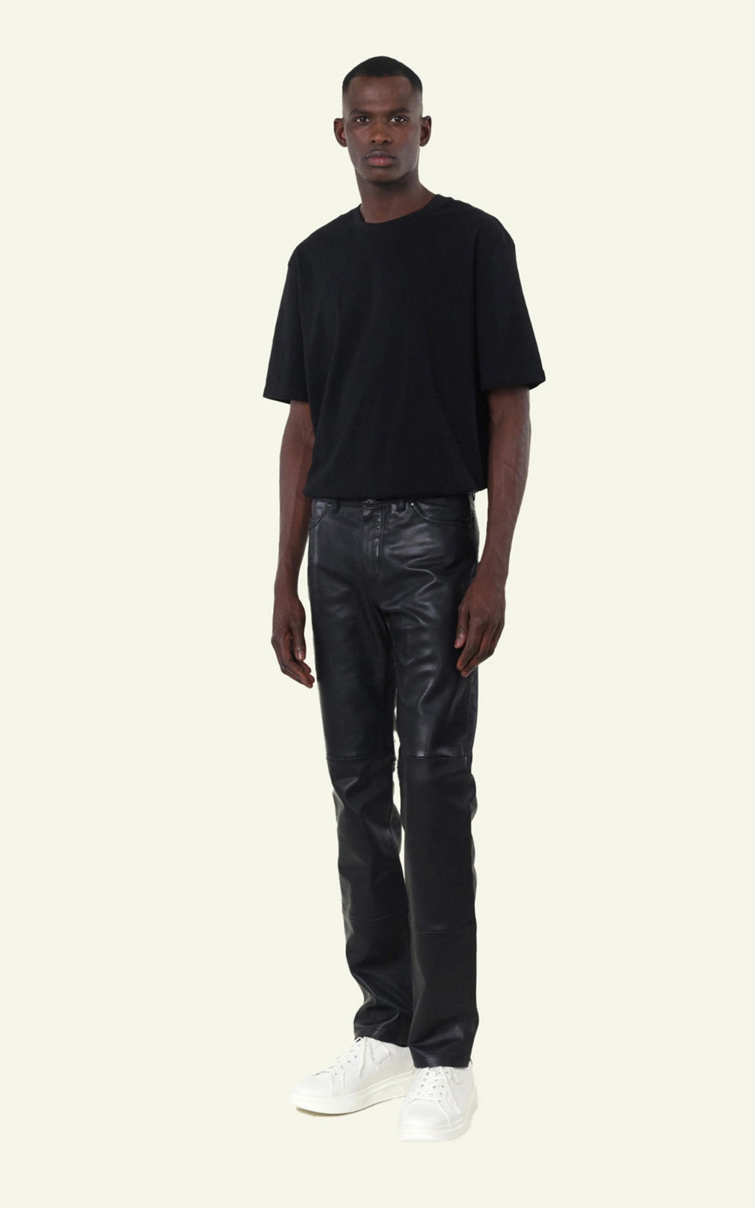 Pantalon ajusté cuir sexy man noir