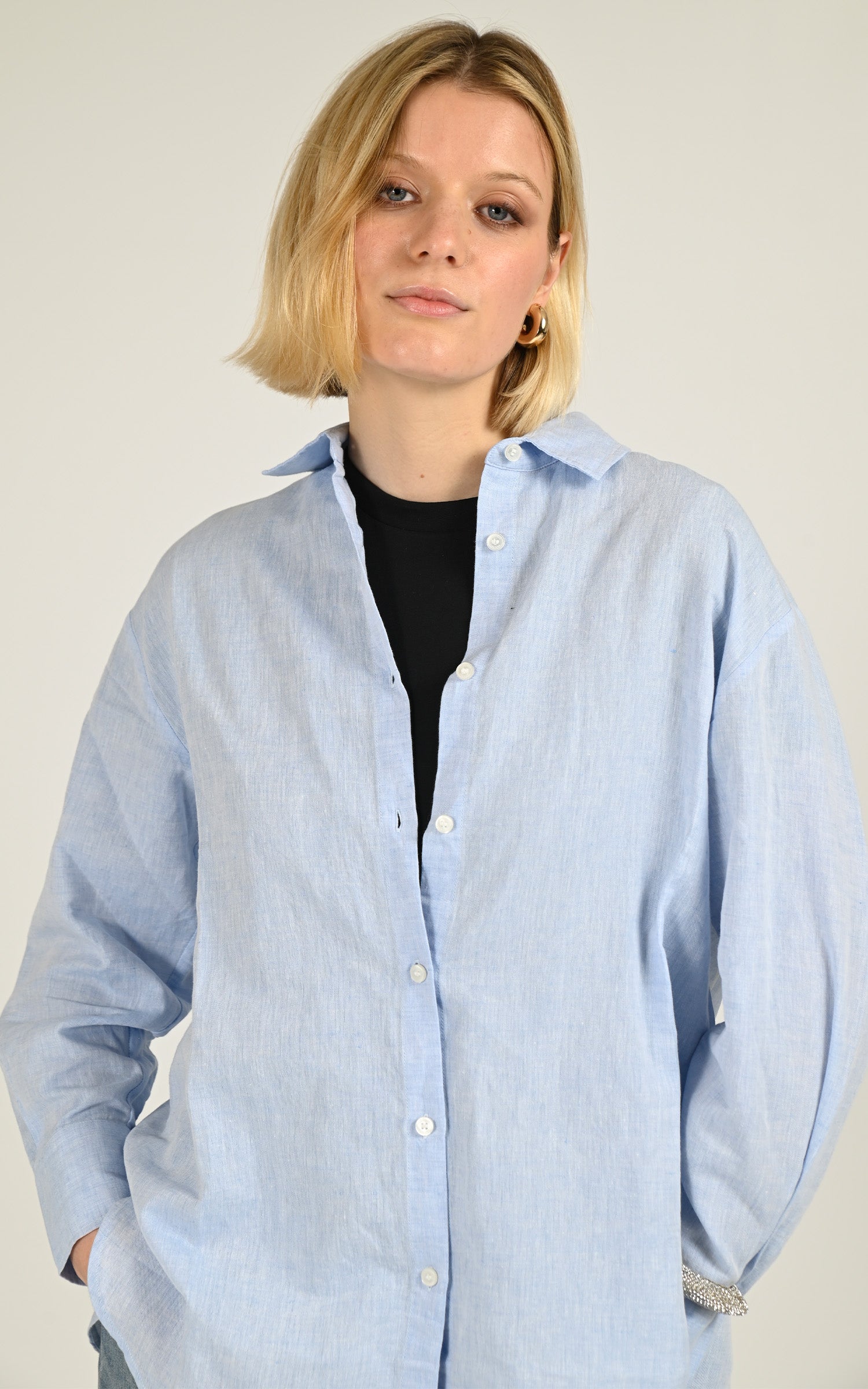 Chemise oversize en lin bleu 1