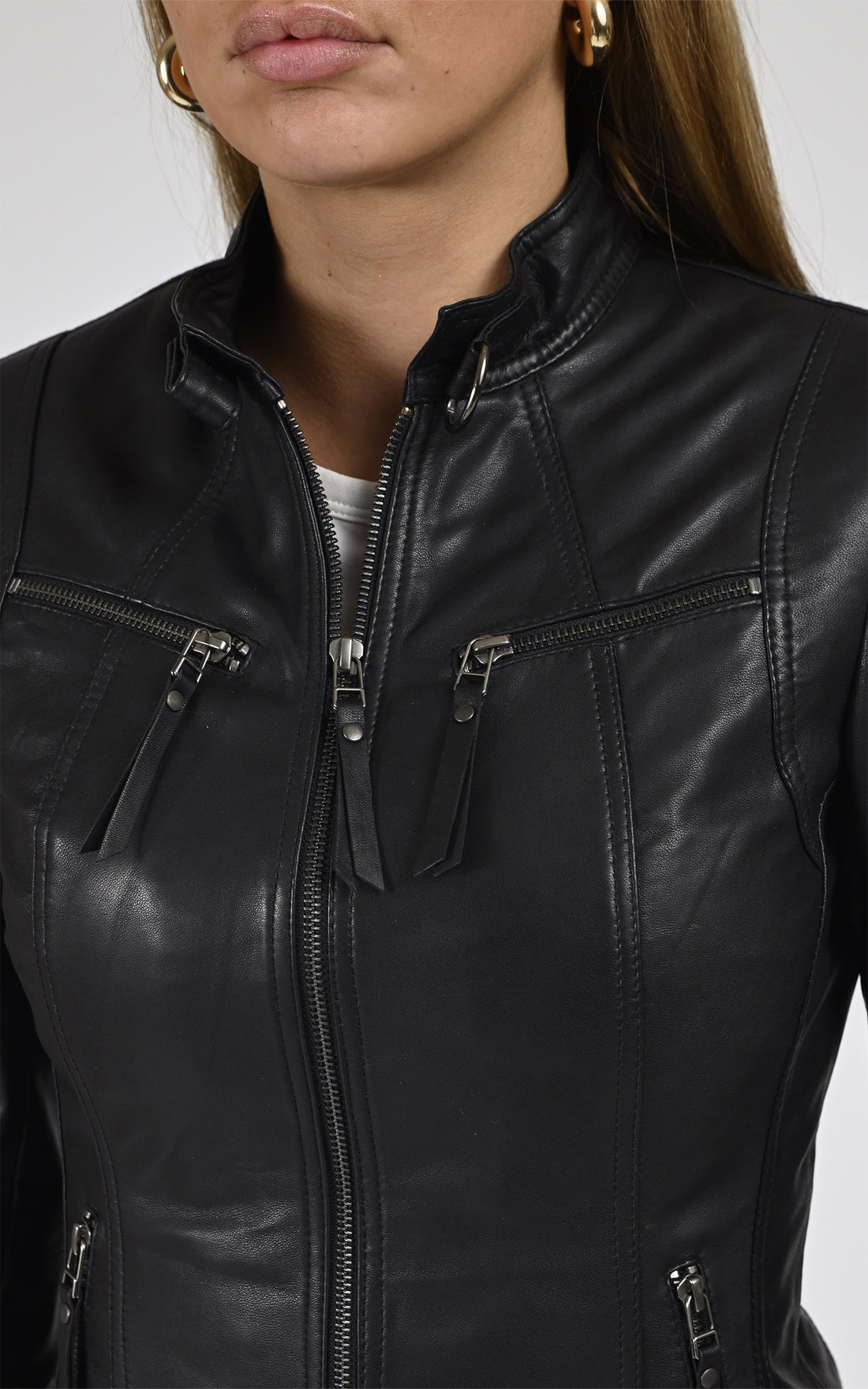 Blouson Cuir Femme La canadienne, modèle P1401 de couleur noir