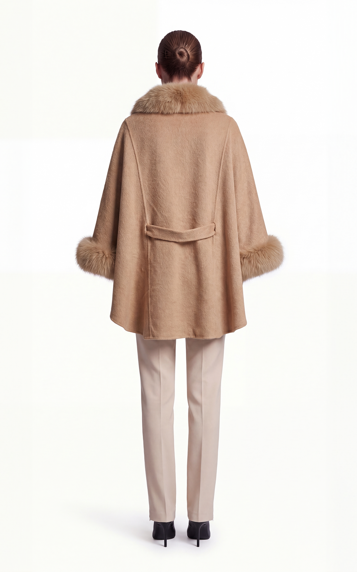 Cape en laine et cachemire Jamabi camel