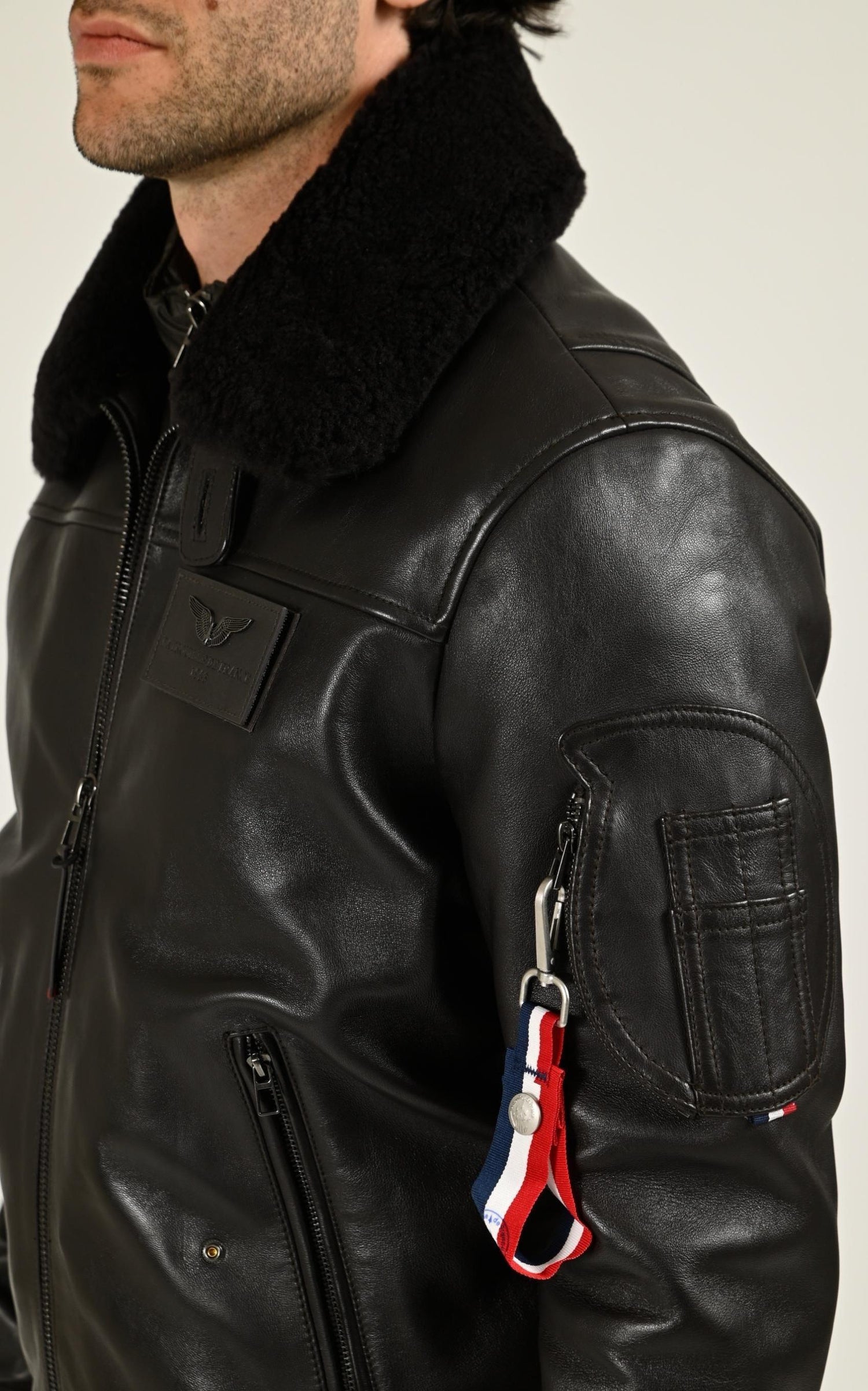 Pilote Cuir Homme Patrouille De France, modèle Rafal de couleur marron 5
