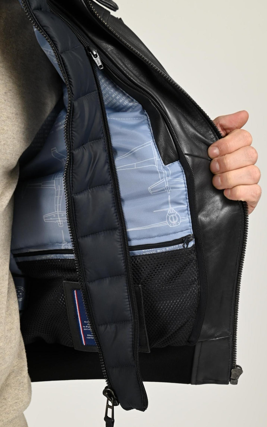 Pilote Cuir Homme Patrouille De France, modèle Rafal de couleur bleu