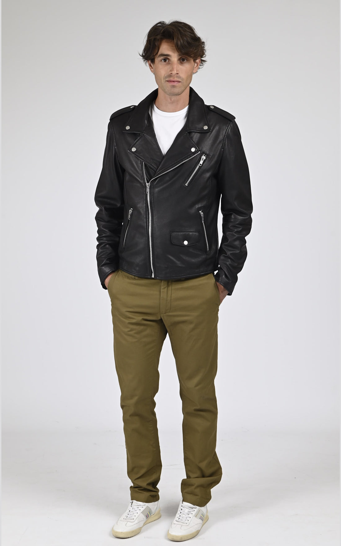 Perfecto Cuir Homme Serge pariente, modèle Rocky de couleur noir