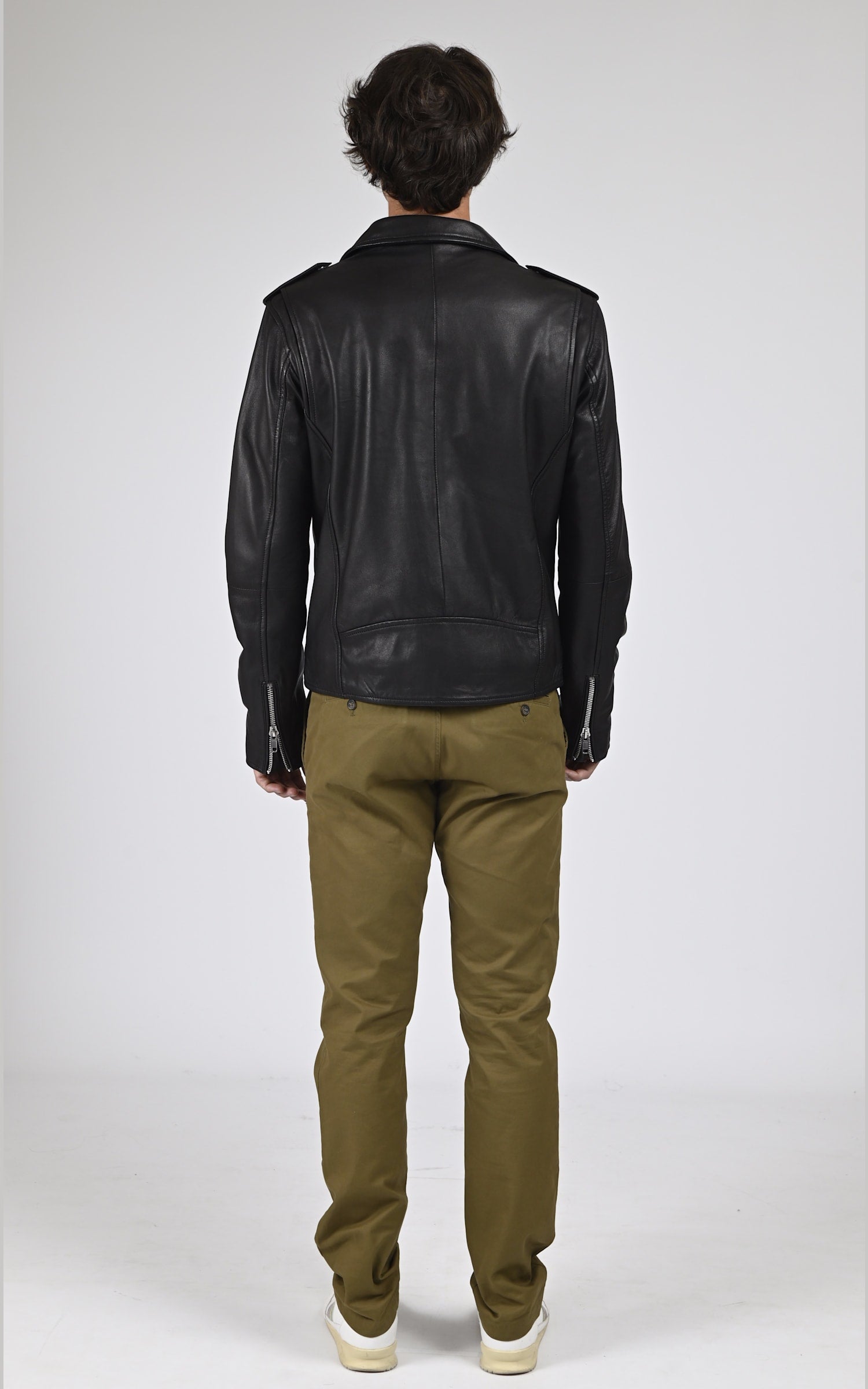 Perfecto Cuir Homme Serge pariente, modèle Rocky de couleur noir